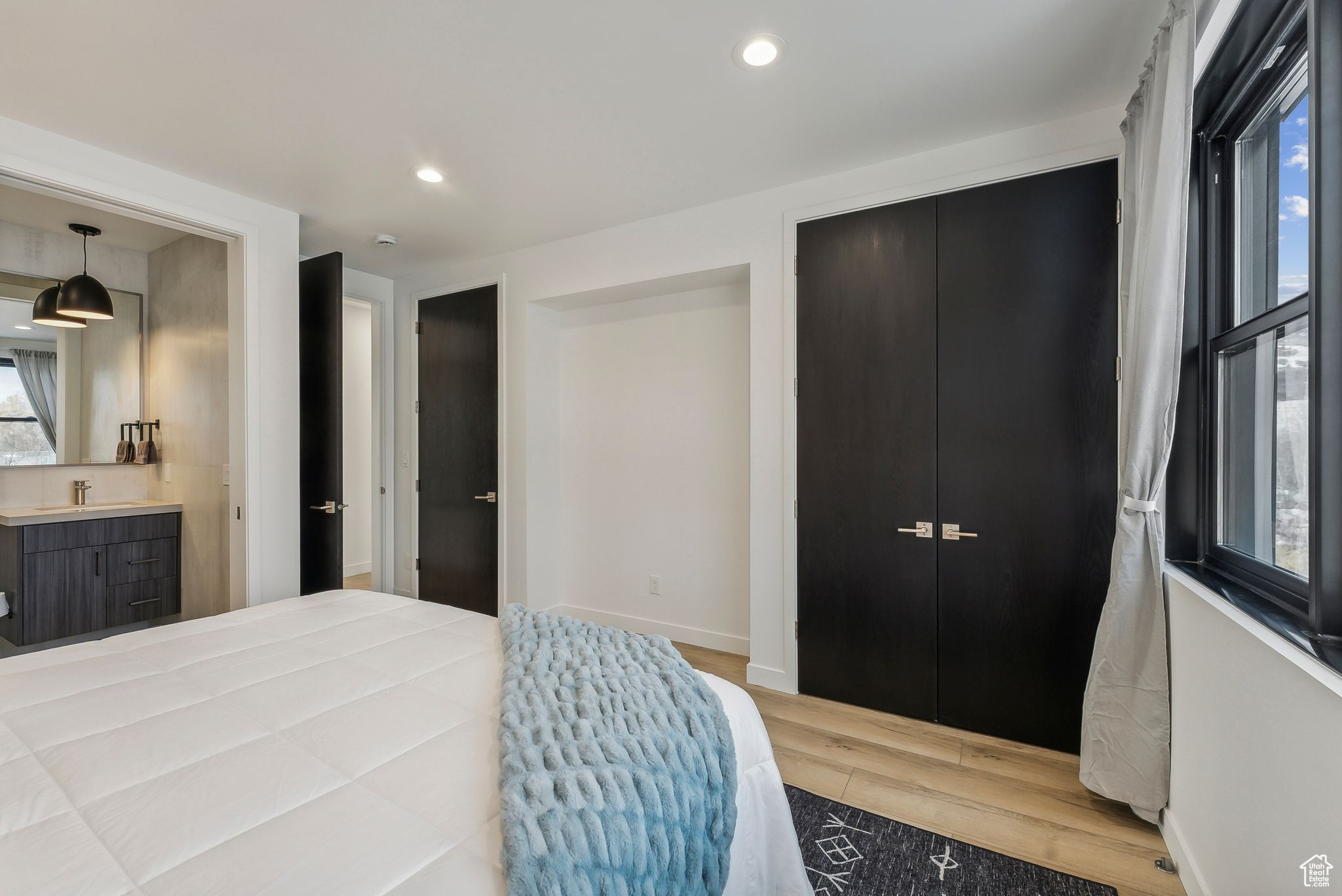 MEL CLARK SUBDIVISIO - Residential Lease