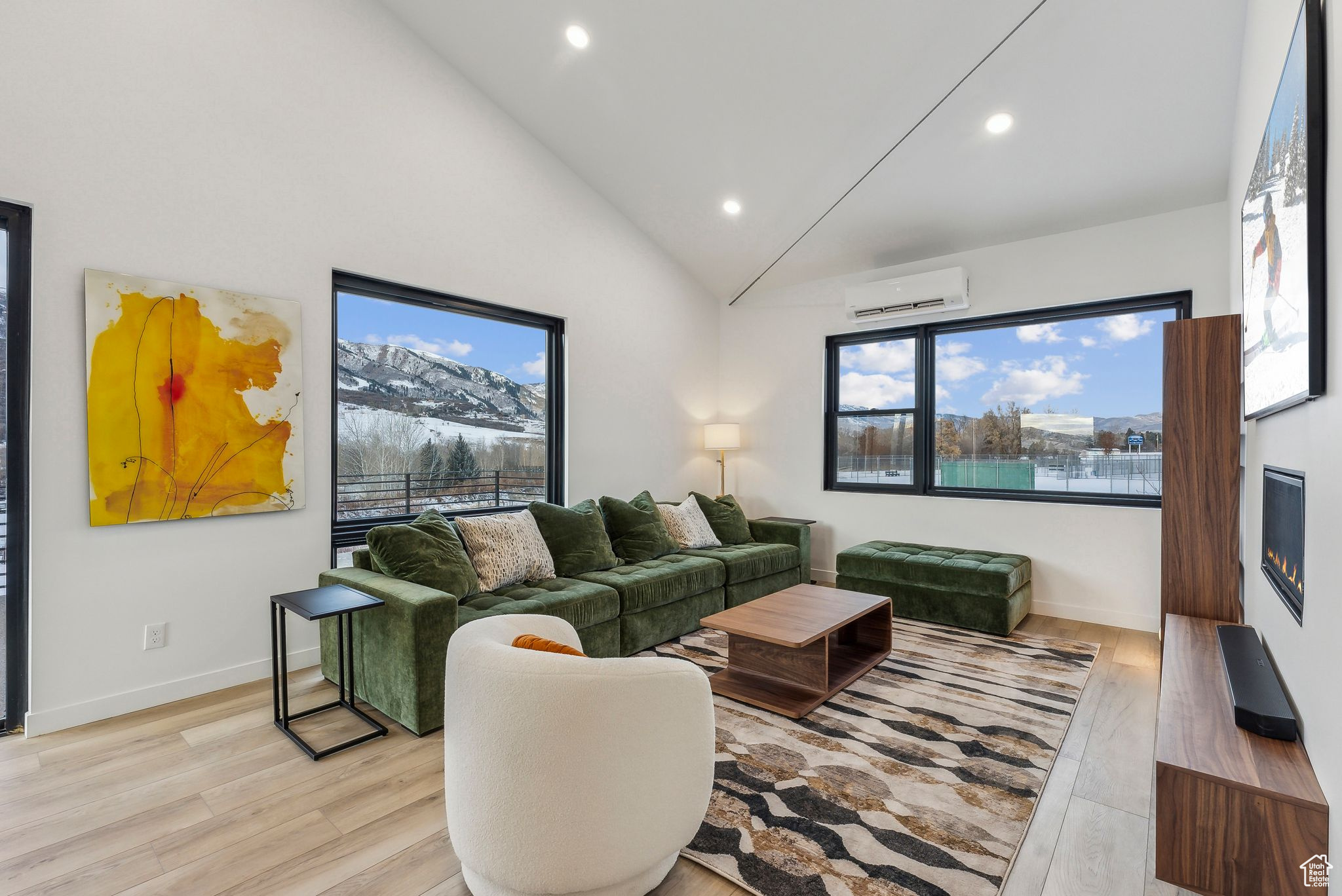 MEL CLARK SUBDIVISIO - Residential Lease