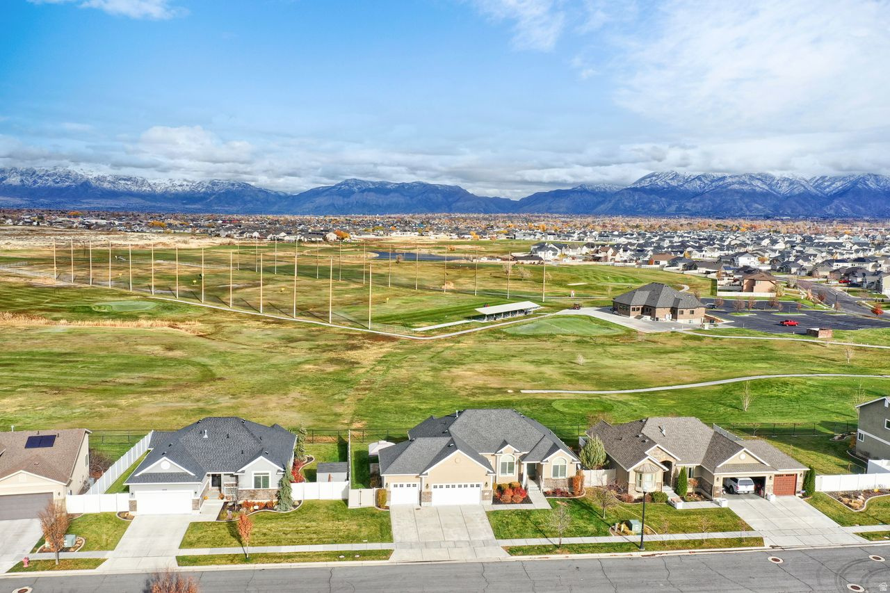 CRANEFIELD ESTATES - Residential