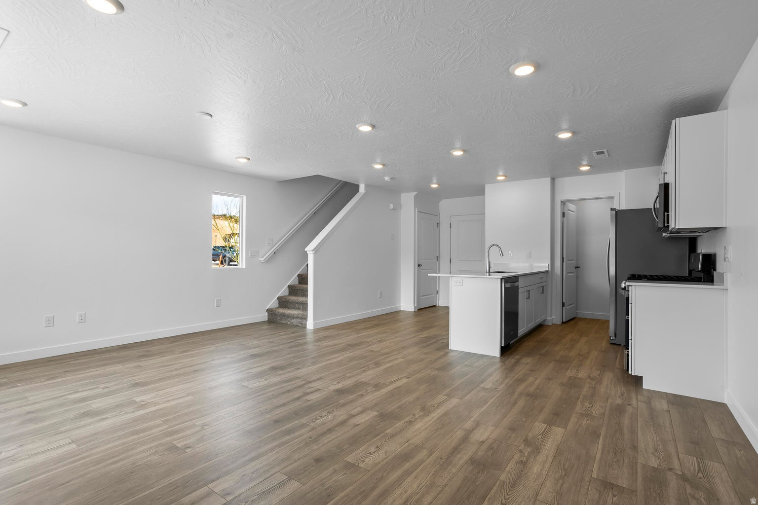 LONG VALLEY - Residential