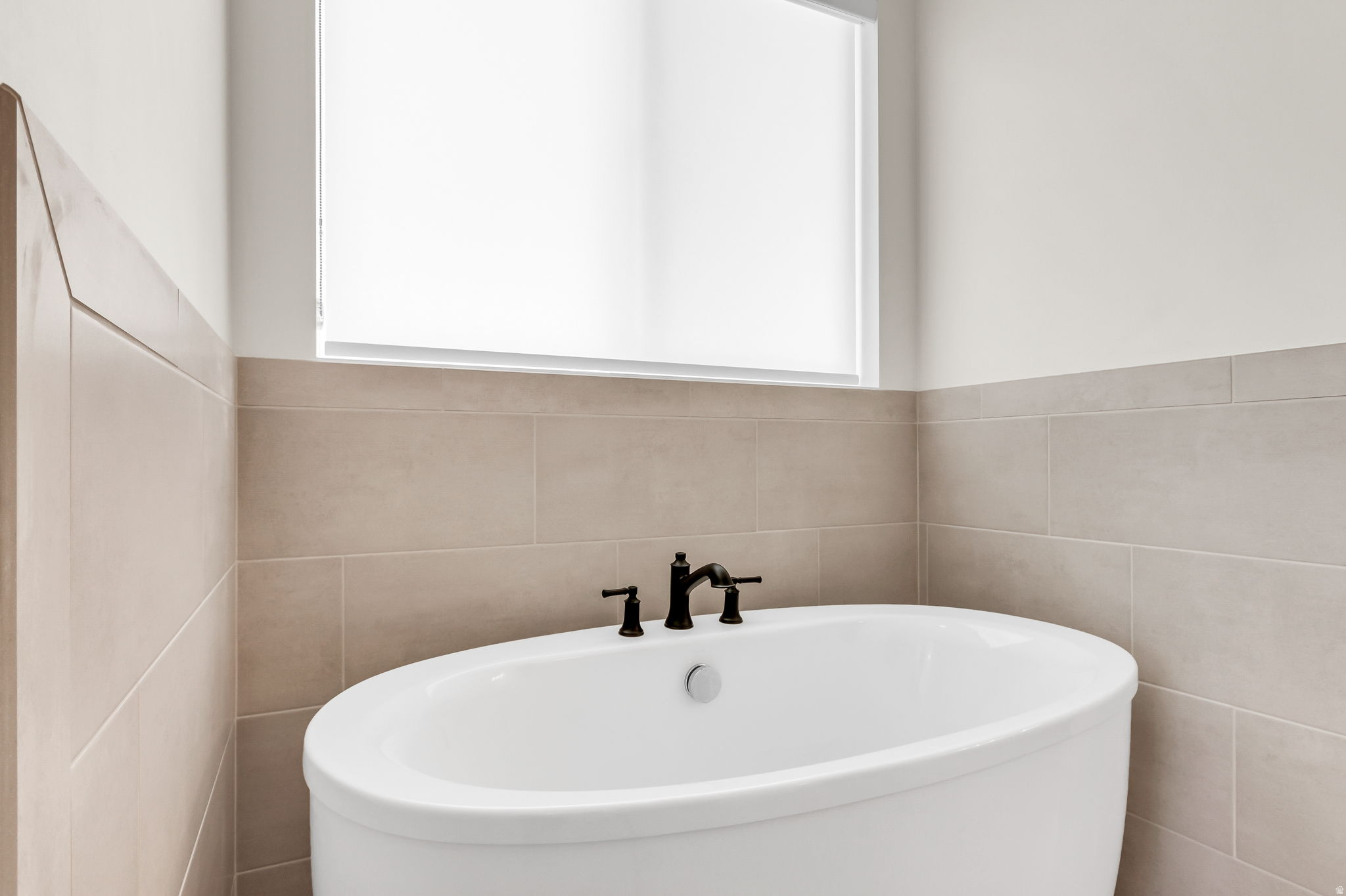 HOLBROOK PLACE ESTATES - Residential