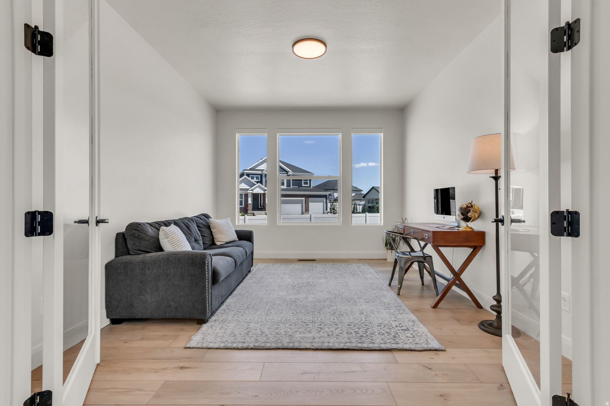 HOLBROOK PLACE ESTATES - Residential