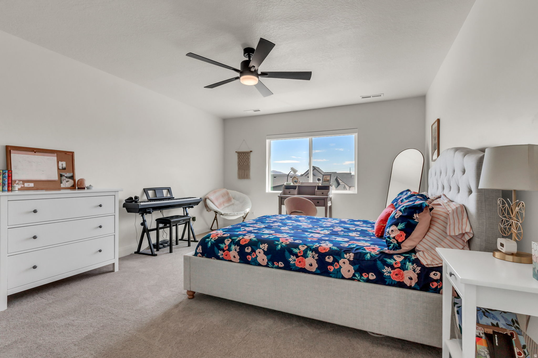 HOLBROOK PLACE ESTATES - Residential