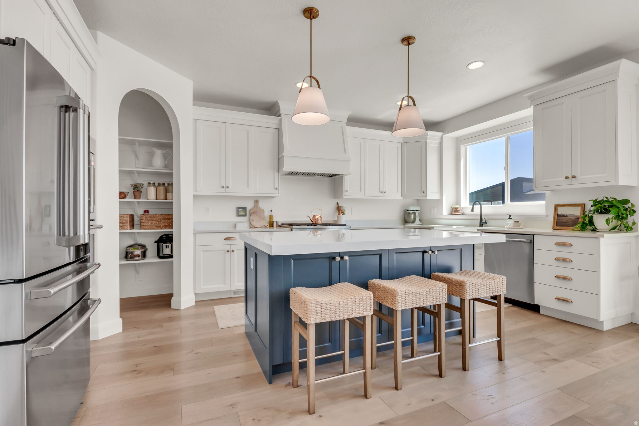 HOLBROOK PLACE ESTATES - Residential