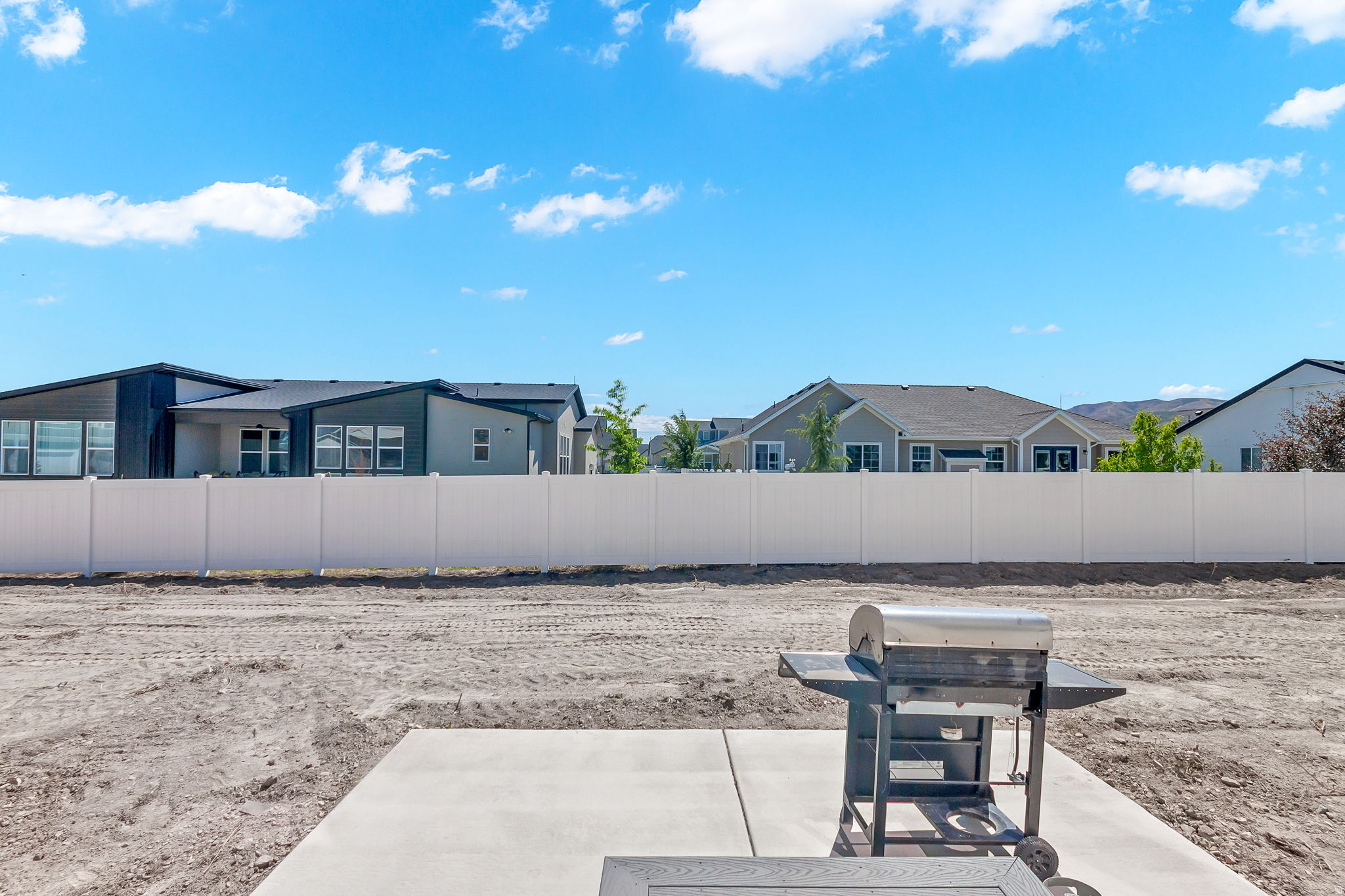 HOLBROOK PLACE ESTATES - Residential