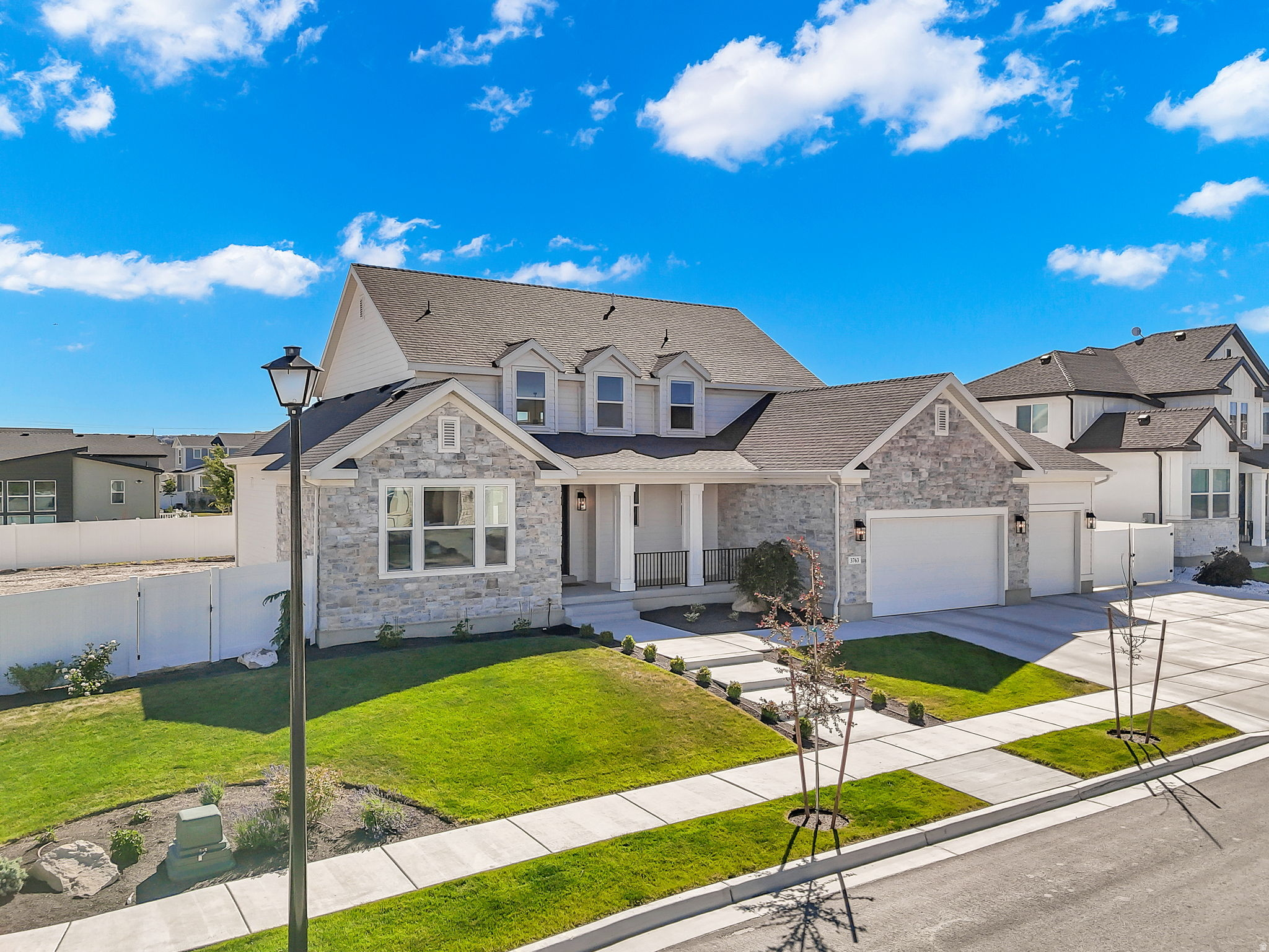 HOLBROOK PLACE ESTATES - Residential