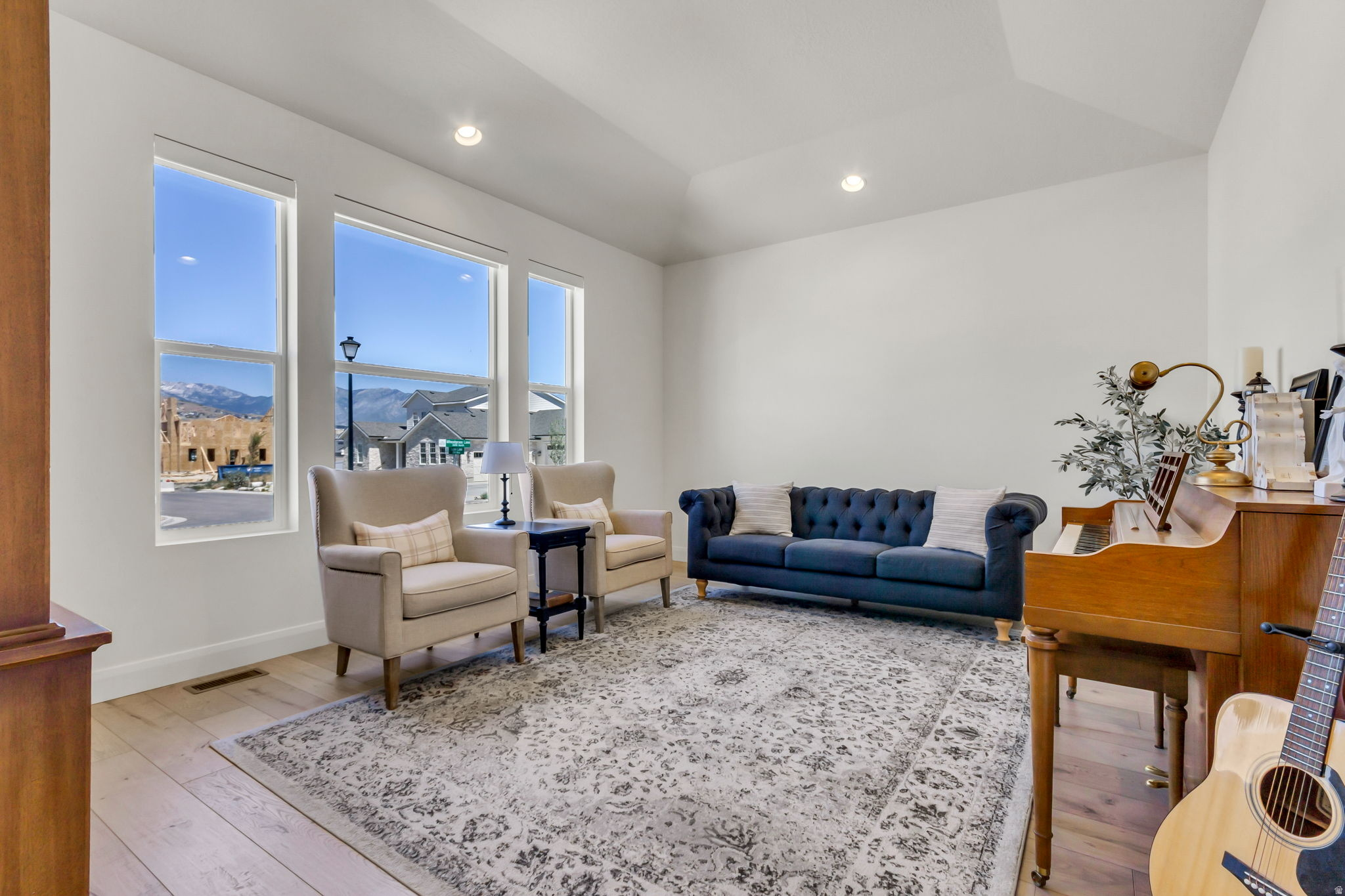 HOLBROOK PLACE ESTATES - Residential