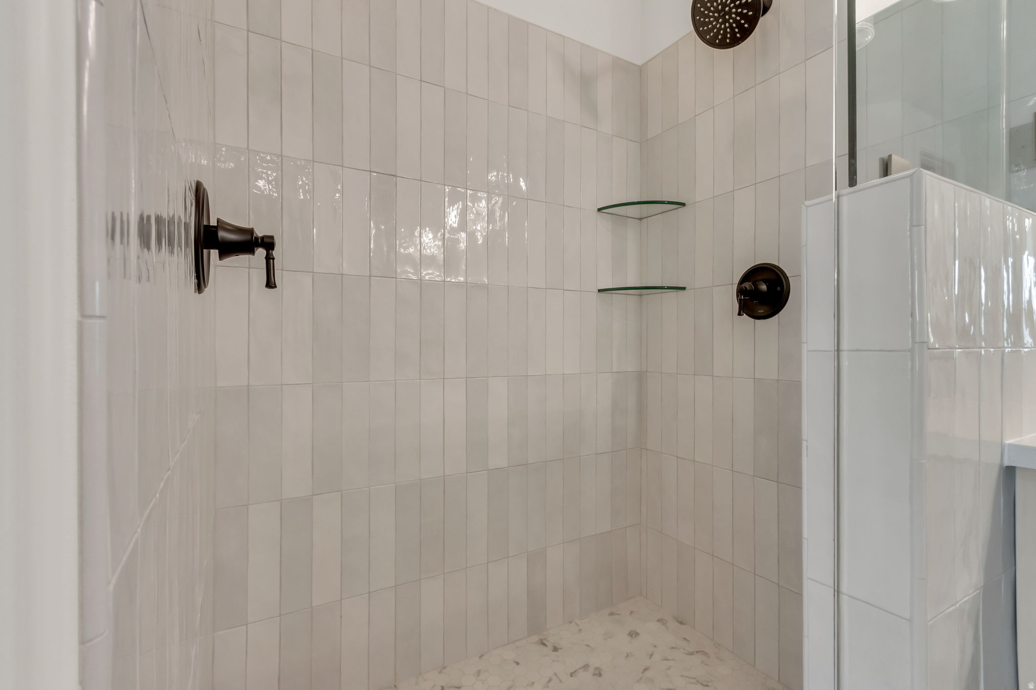 HOLBROOK PLACE ESTATES - Residential
