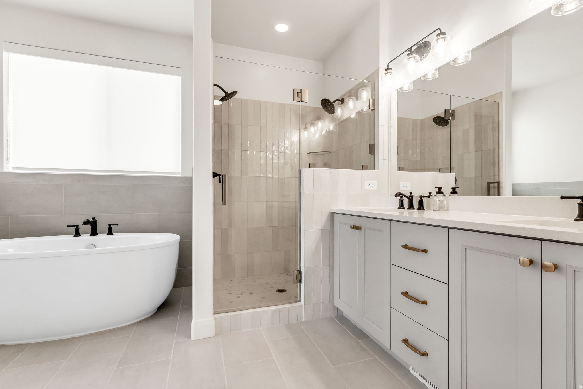 HOLBROOK PLACE ESTATES - Residential