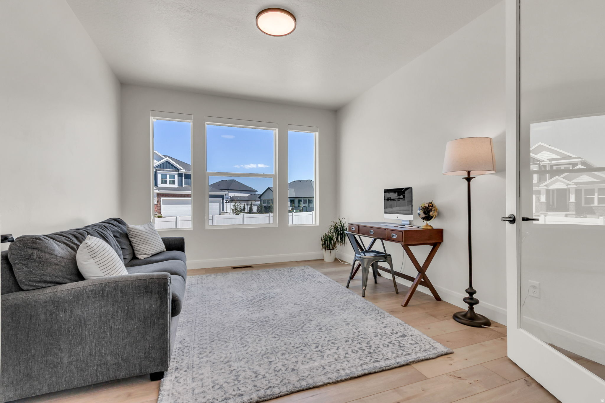 HOLBROOK PLACE ESTATES - Residential