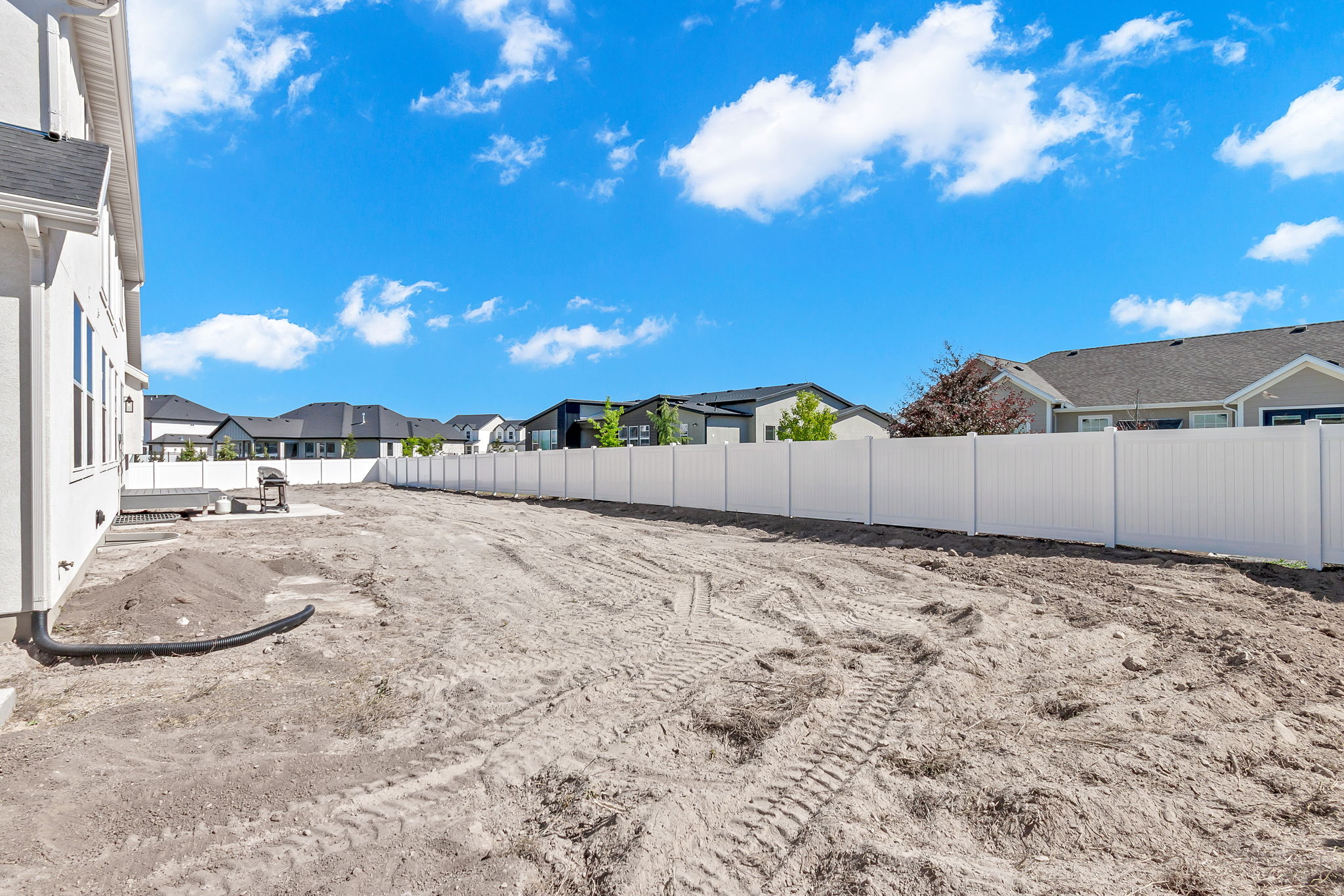 HOLBROOK PLACE ESTATES - Residential