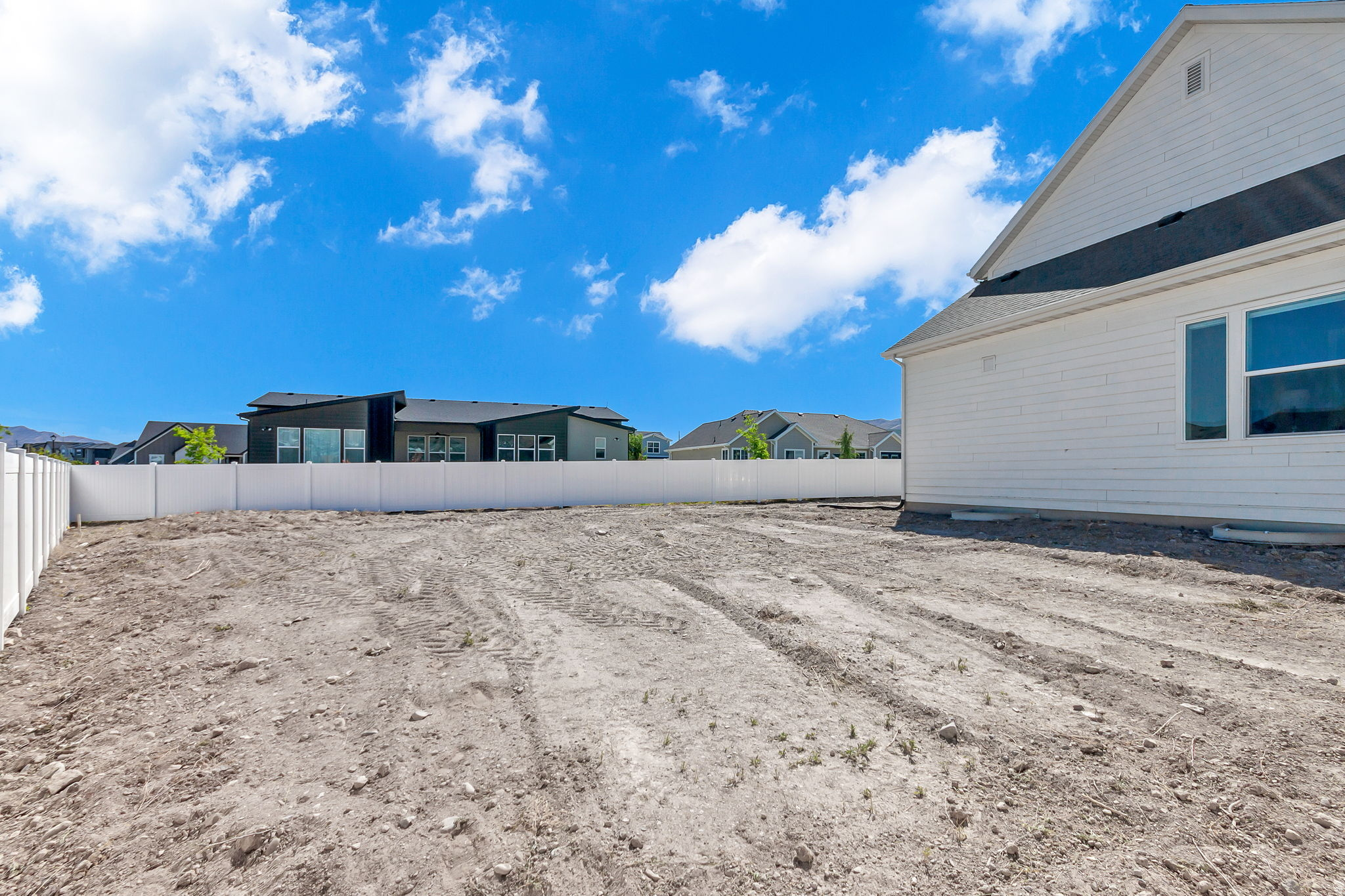 HOLBROOK PLACE ESTATES - Residential