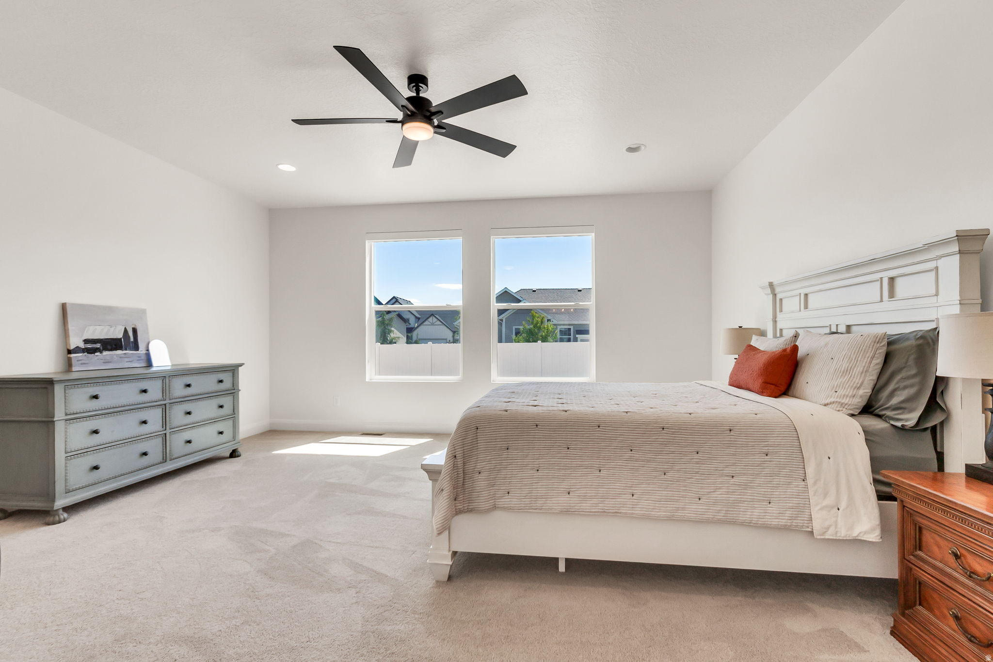 HOLBROOK PLACE ESTATES - Residential