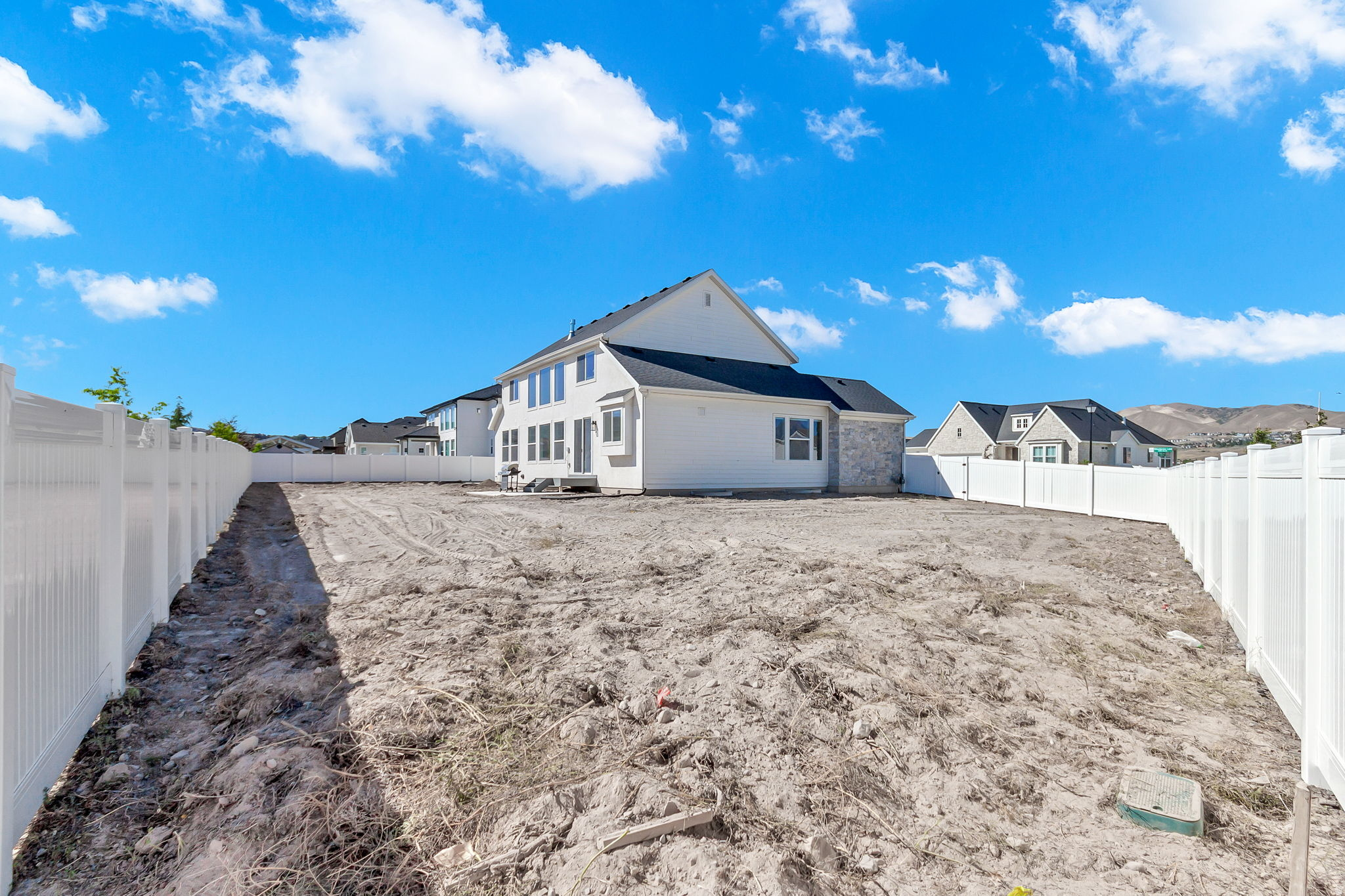HOLBROOK PLACE ESTATES - Residential