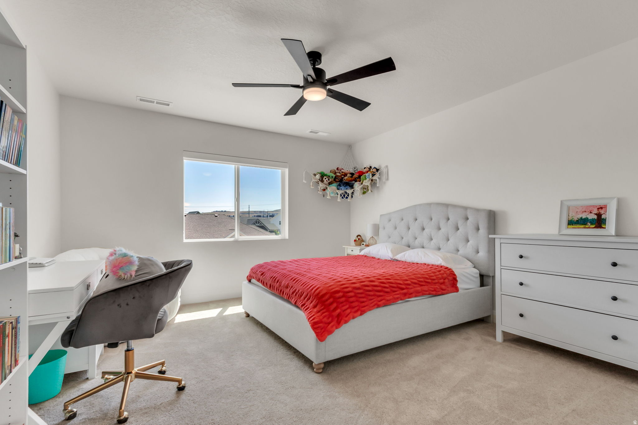 HOLBROOK PLACE ESTATES - Residential