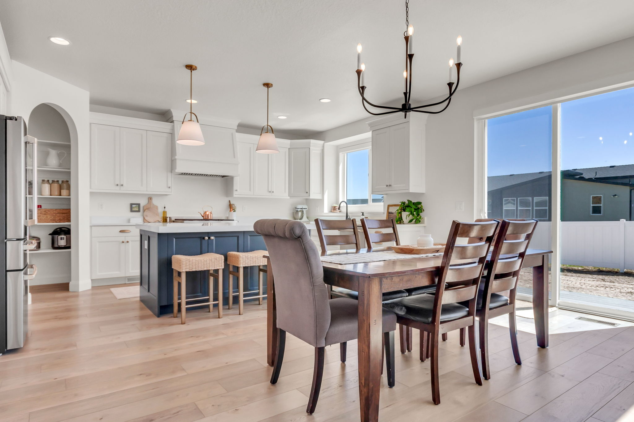 HOLBROOK PLACE ESTATES - Residential