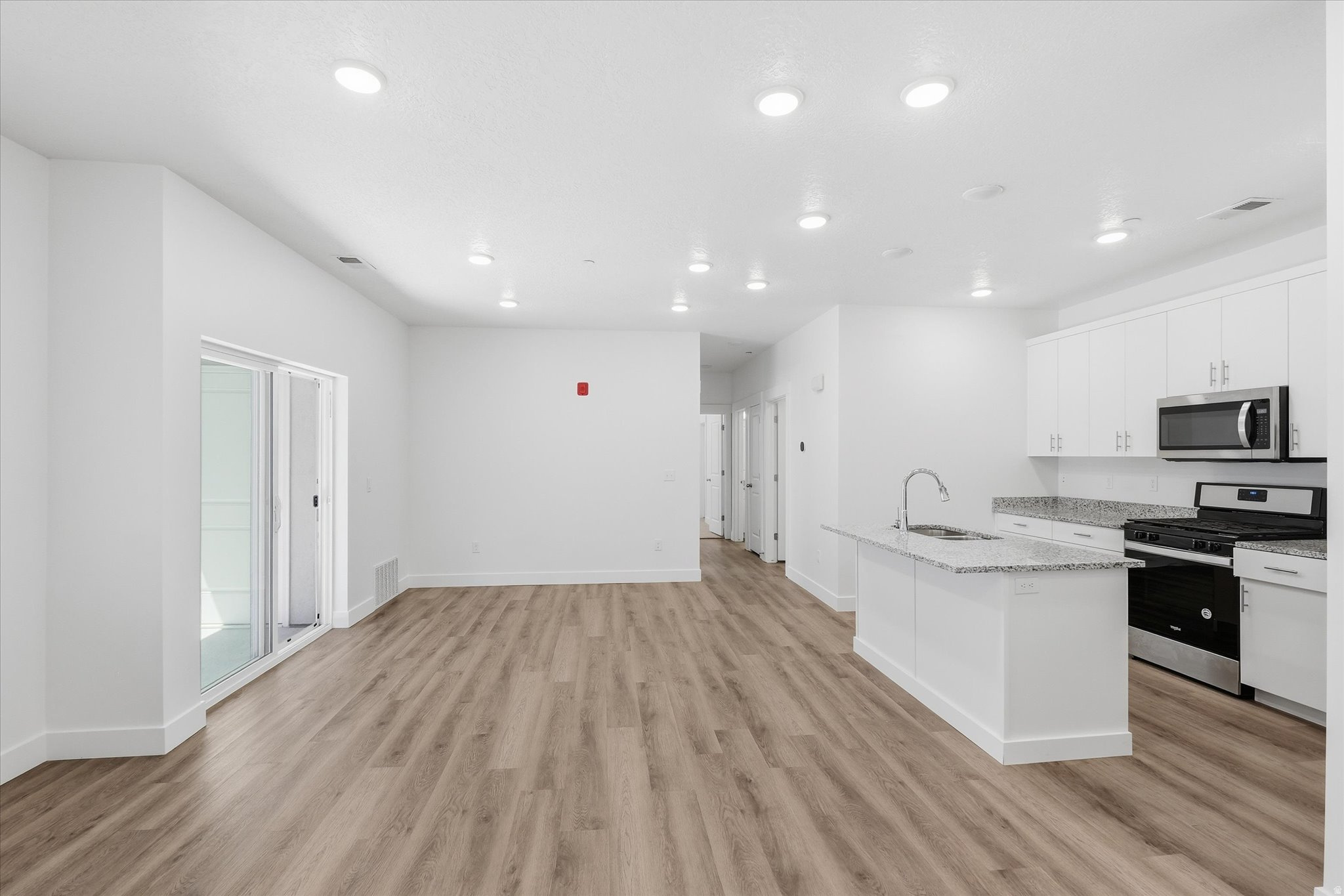 VISIONARY PROVIDENCE GATEWAY CONDOMINIUM UNIT G202 - Residential