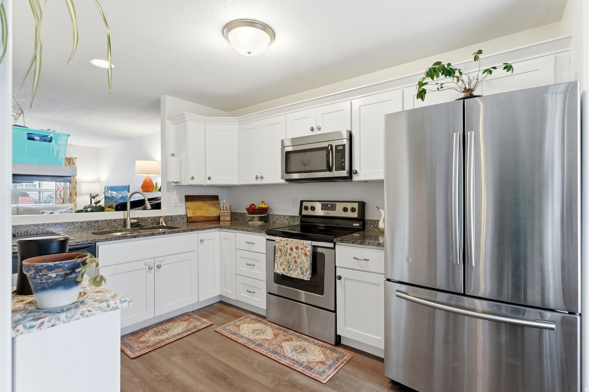 SUNSET PLACE - Residential