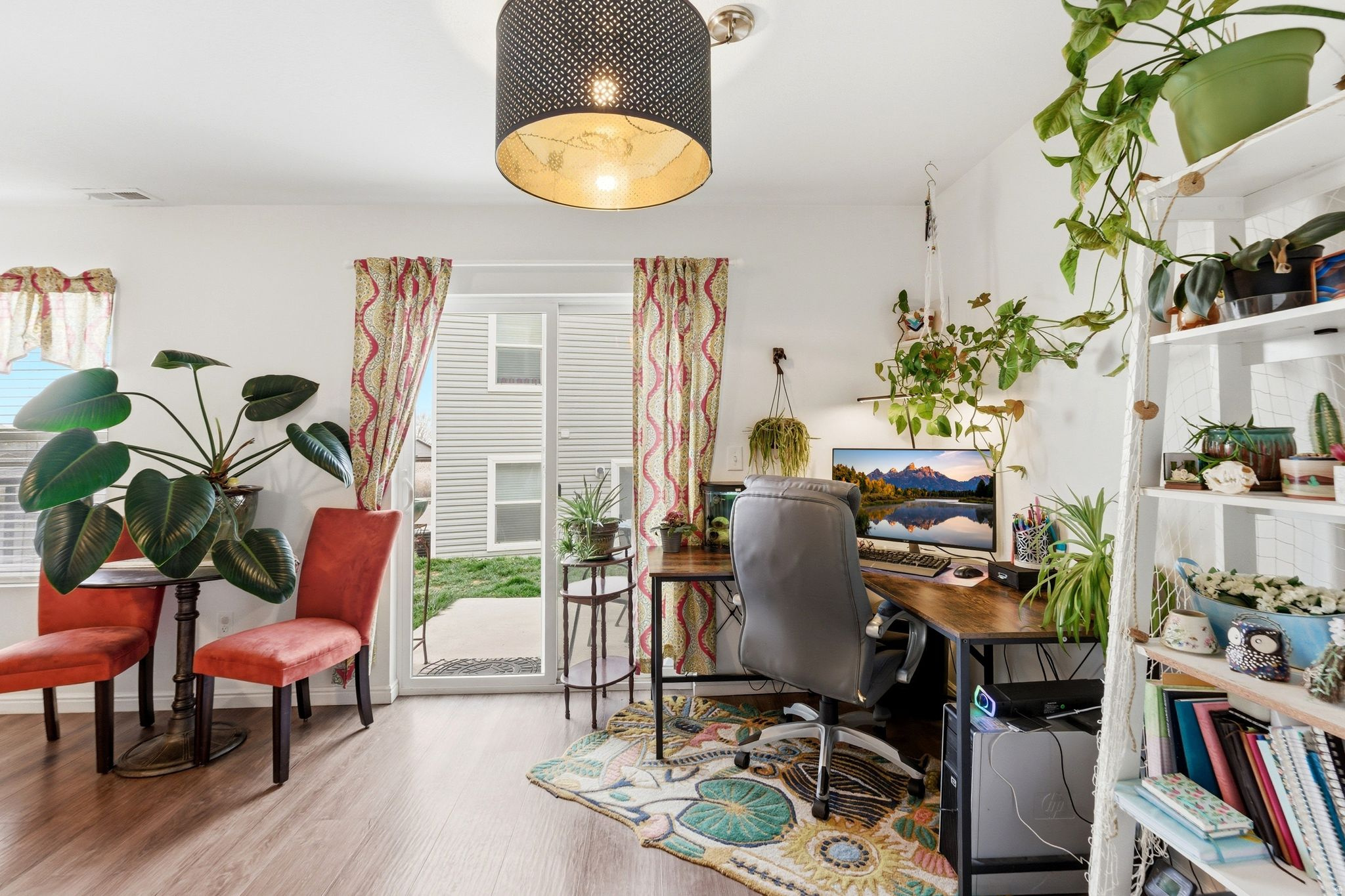 SUNSET PLACE - Residential
