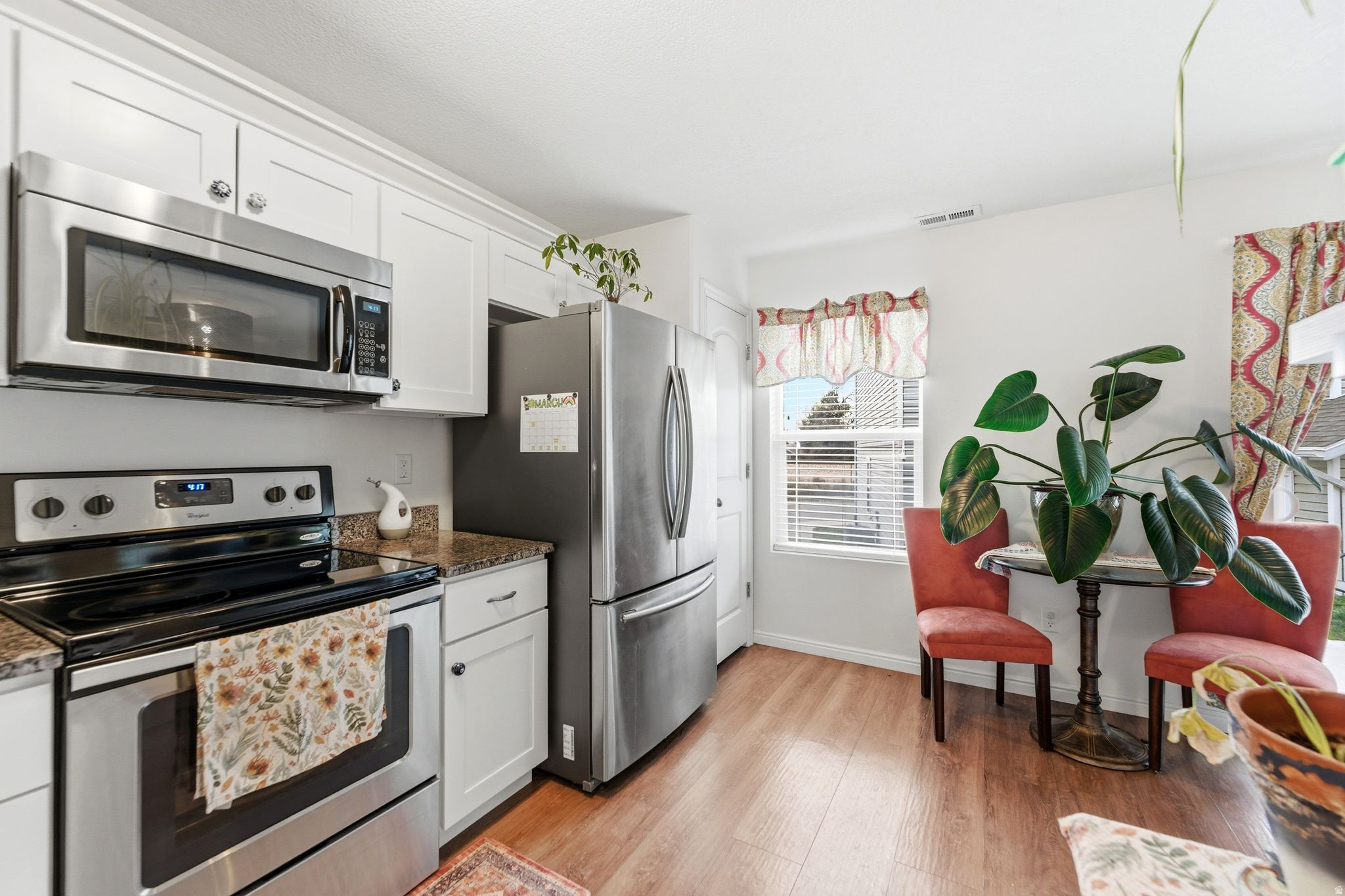 SUNSET PLACE - Residential