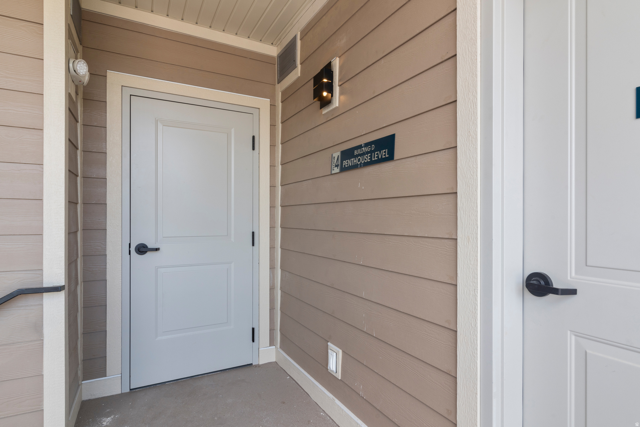 LAKE RESIDENCES AT BEAR LAKE PH 8 - Residential