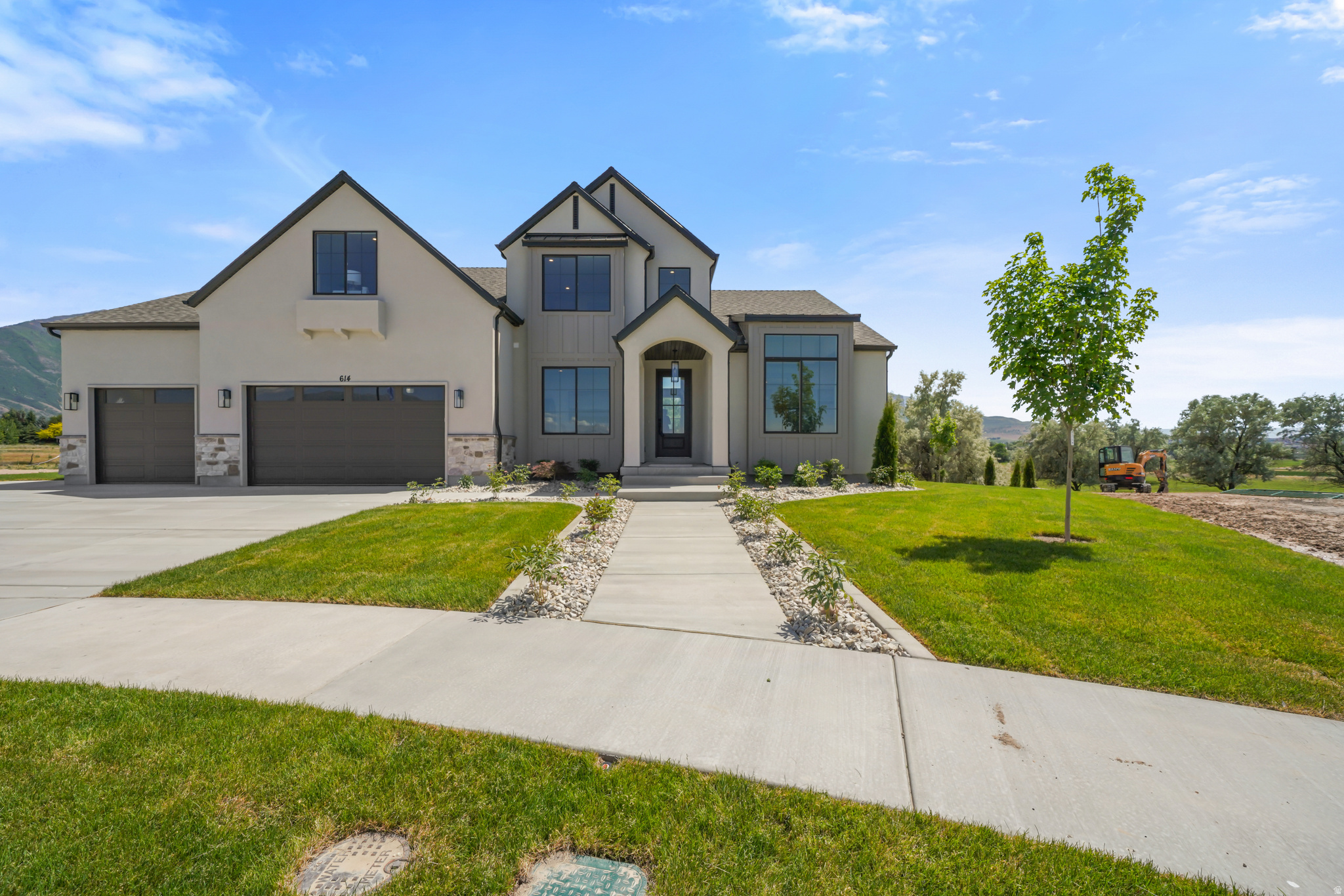 DAVIS FARMS - Residential