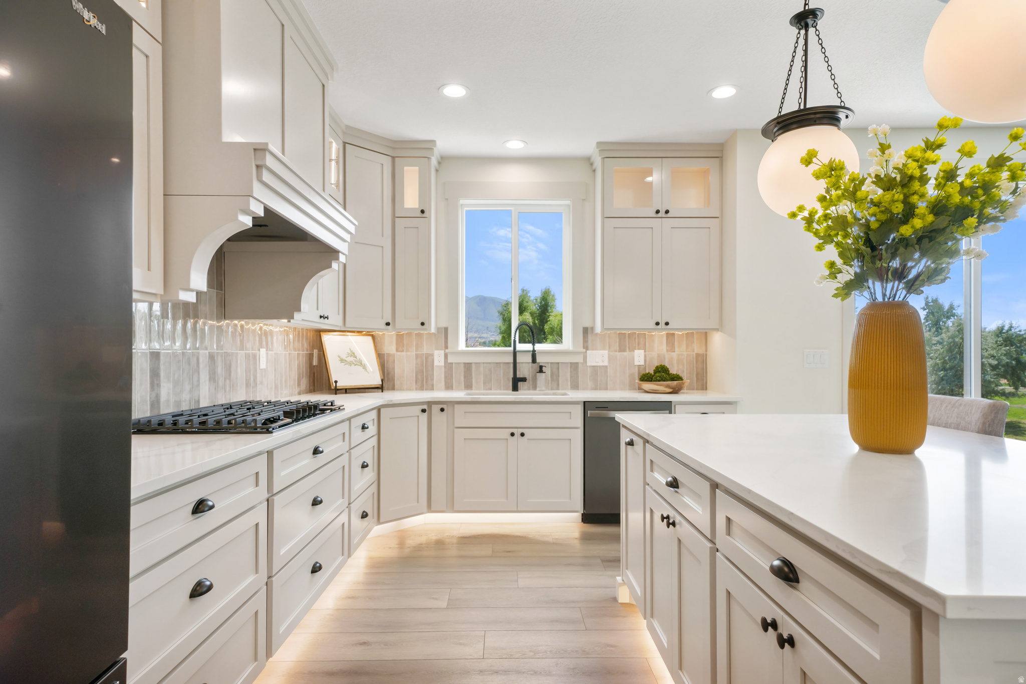 DAVIS FARMS - Residential