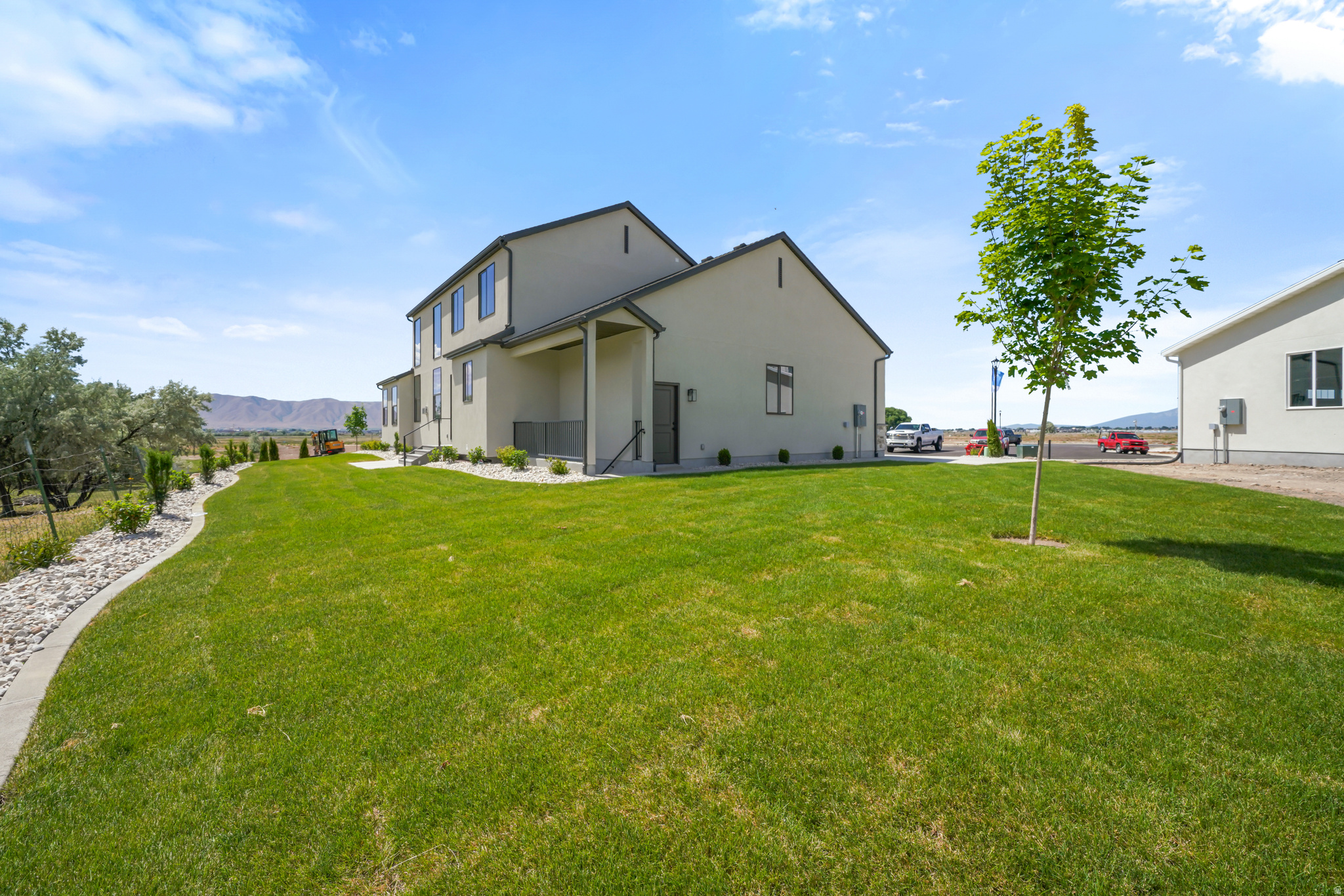 DAVIS FARMS - Residential