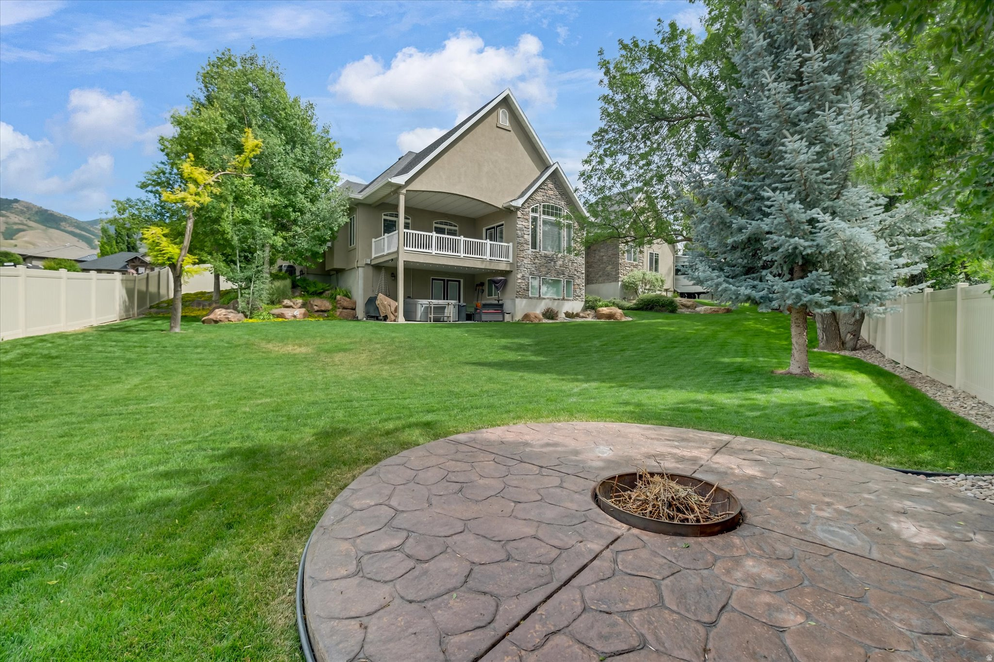 BIRCH CREEK ESTATES - Residential