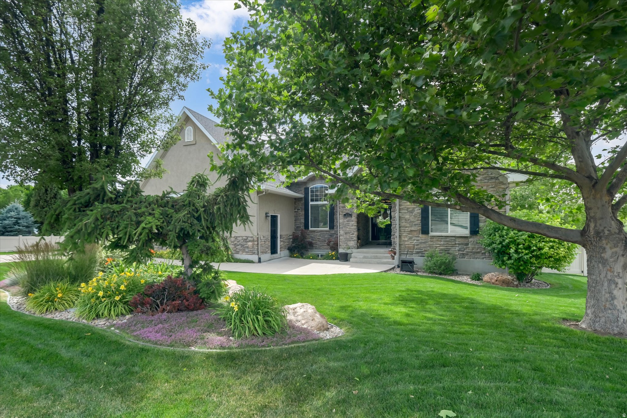 BIRCH CREEK ESTATES - Residential