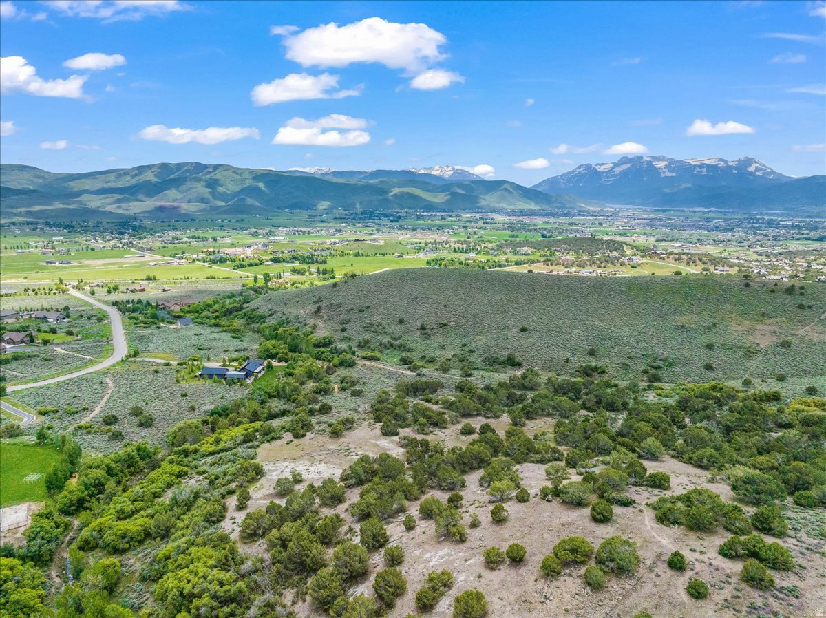 GREENERHILLS - Land
