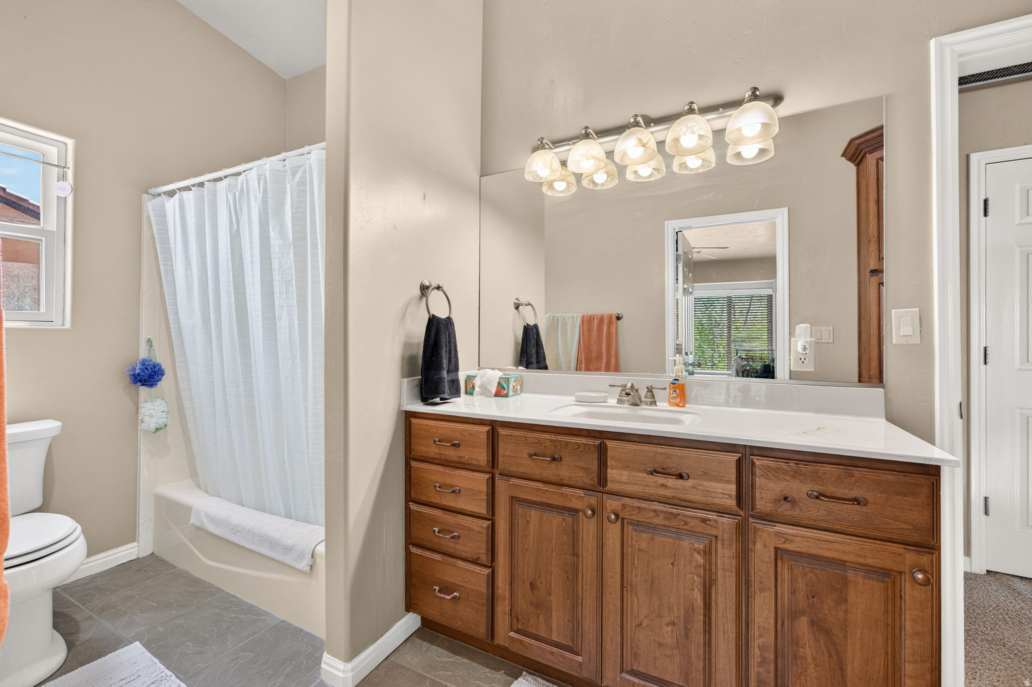 RIDGE TOWNHOMES - Residential
