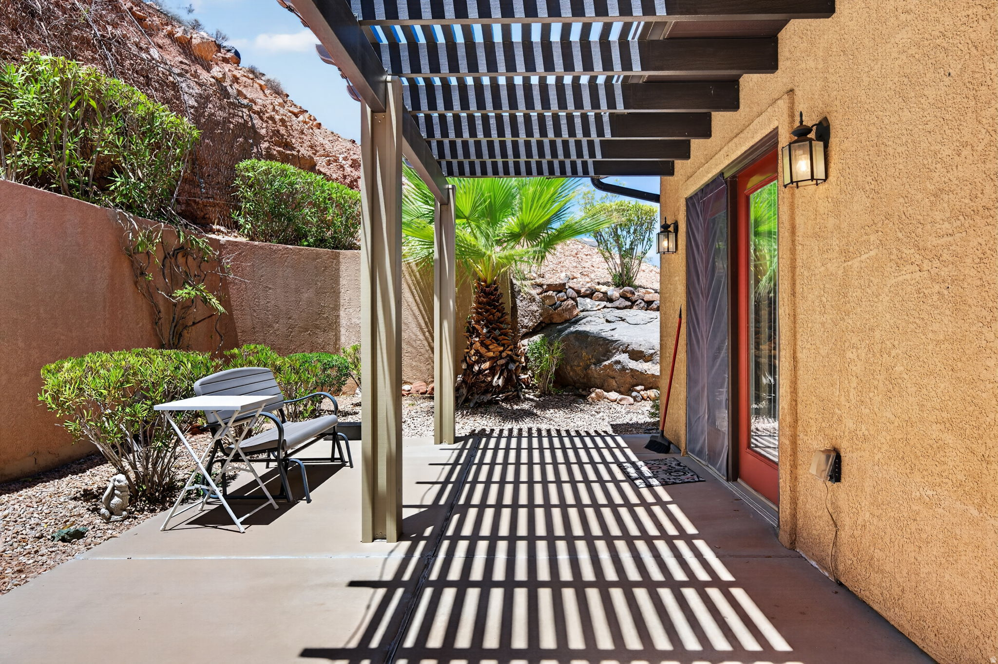 RIDGE TOWNHOMES - Residential