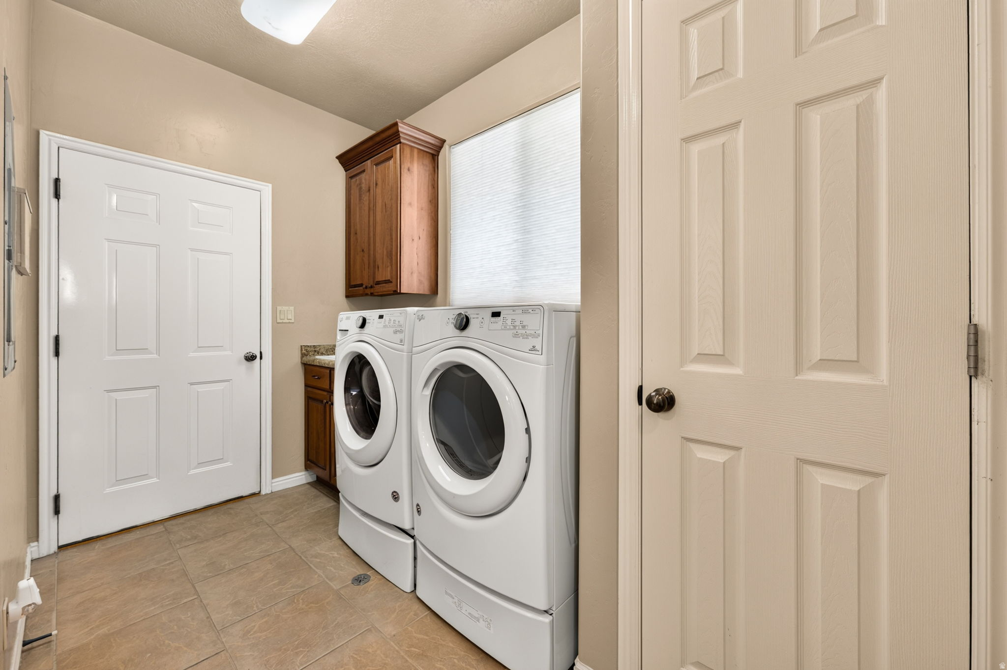 RIDGE TOWNHOMES - Residential