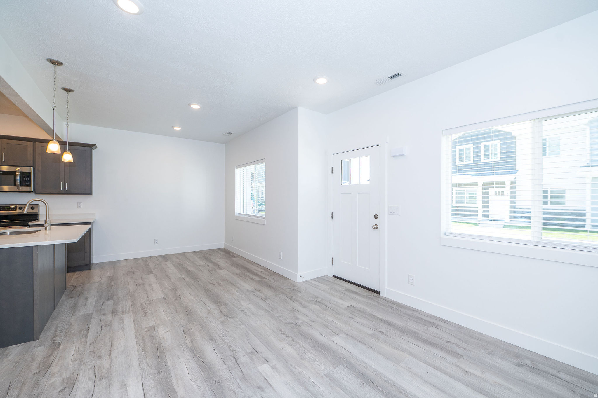 SUMMIT CREEK PLACE - Residential