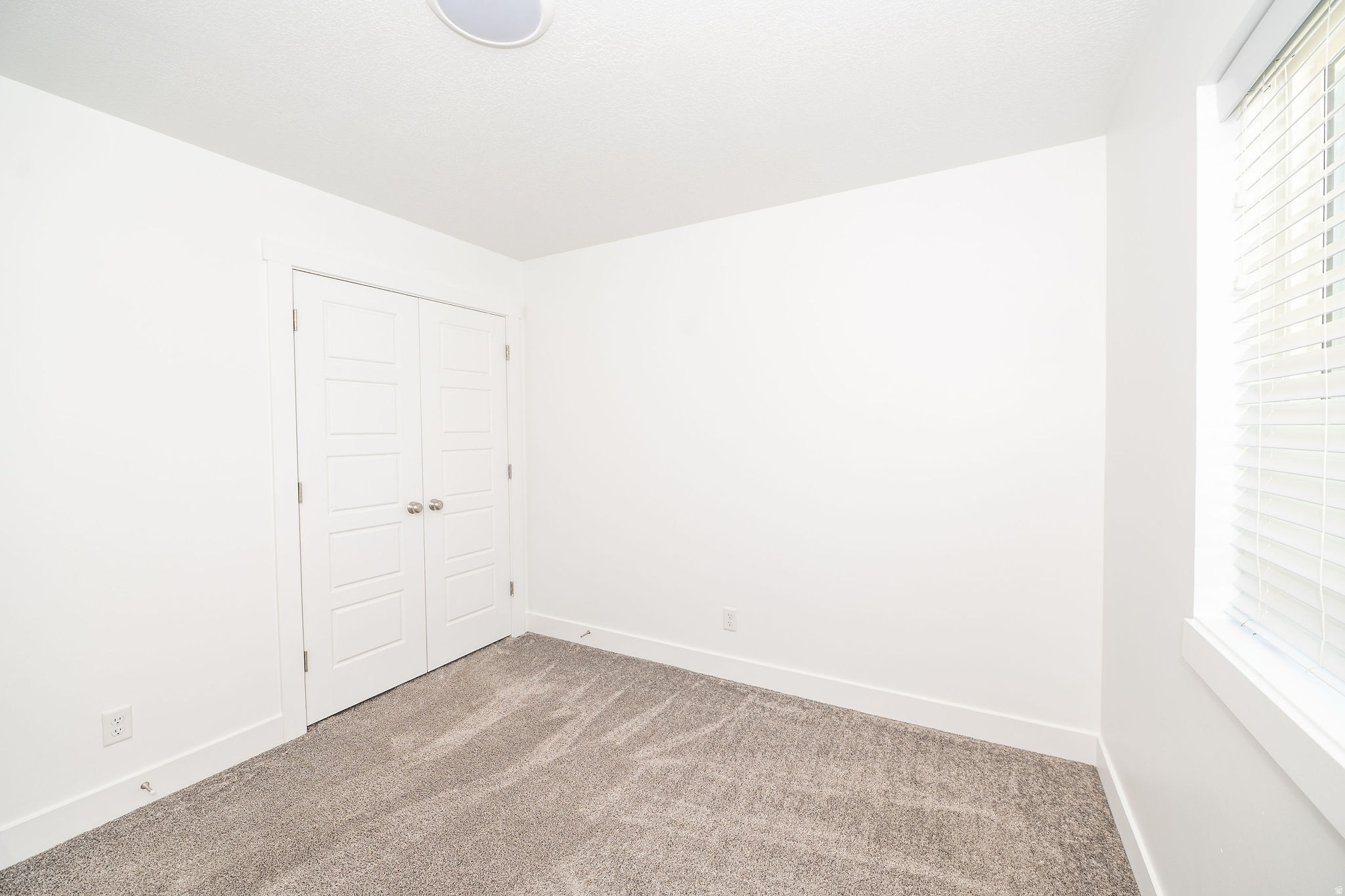 SUMMIT CREEK PLACE - Residential