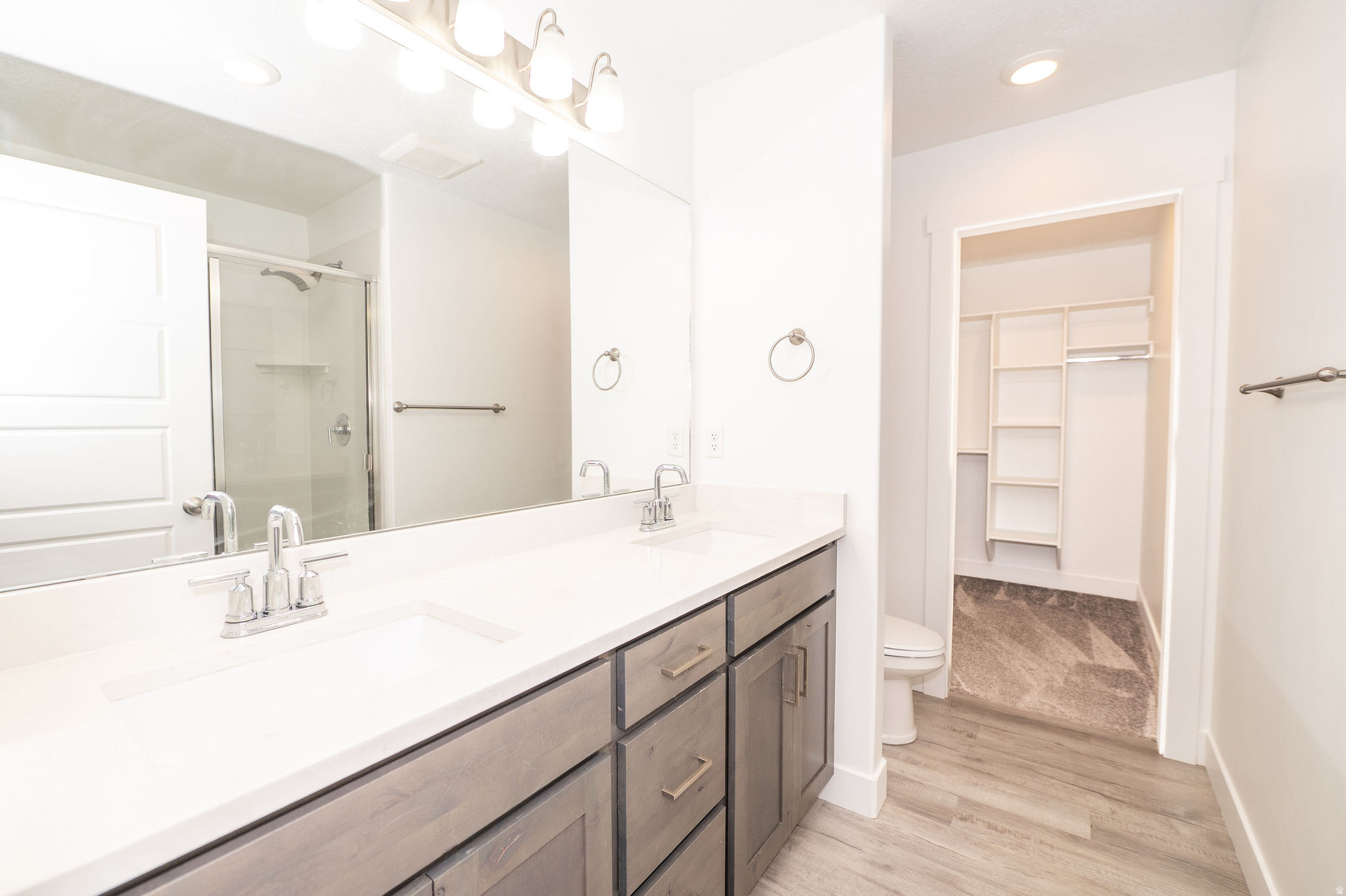 SUMMIT CREEK PLACE - Residential