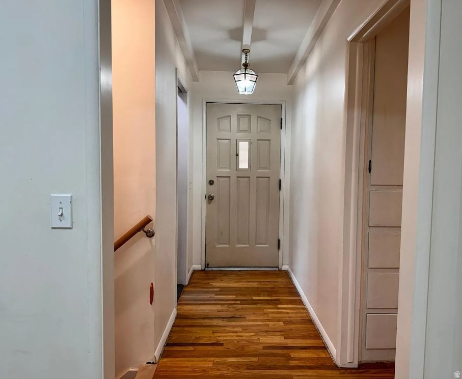 KELLER CIRCLE - Residential