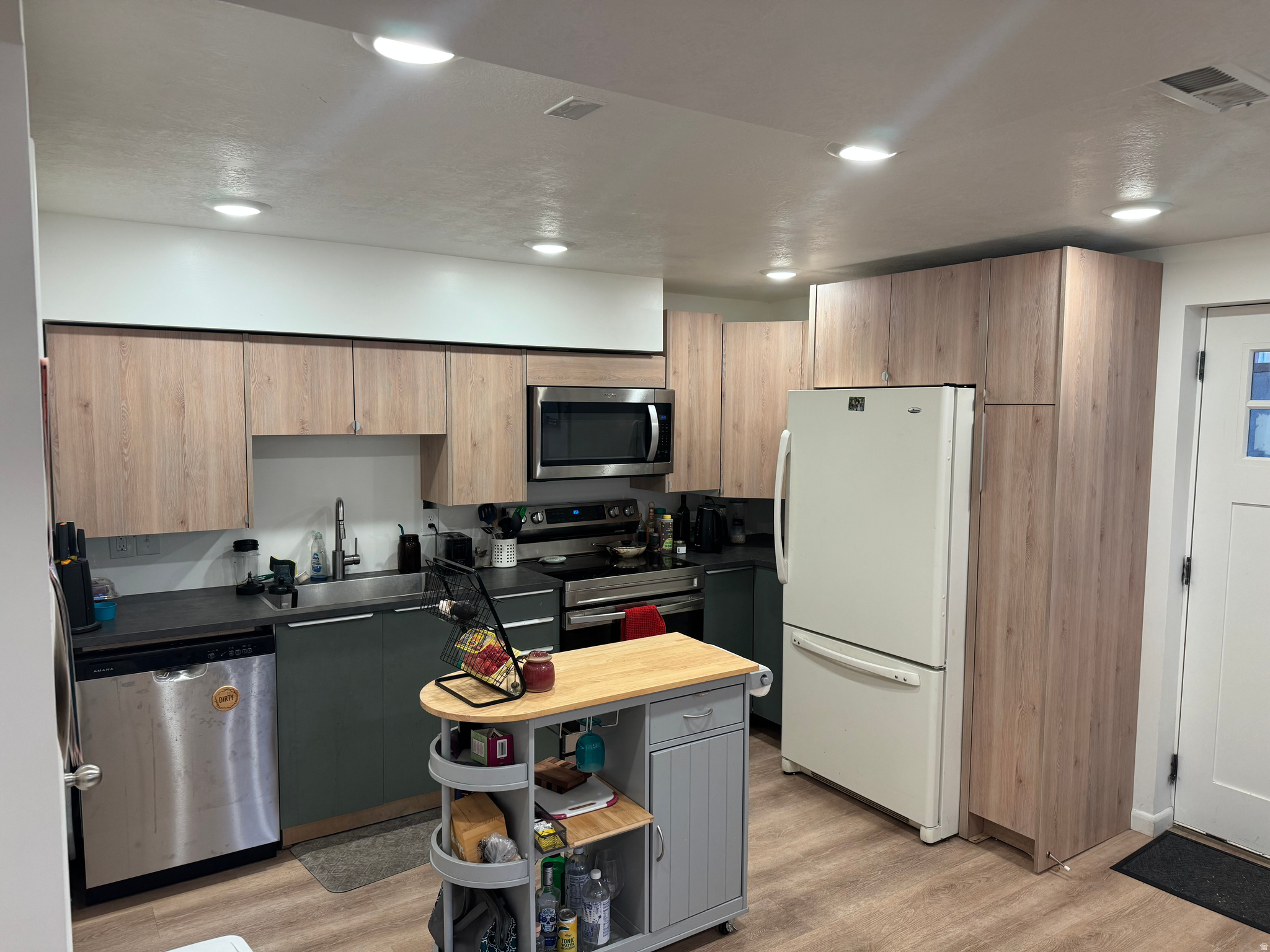 KELLER CIRCLE - Residential