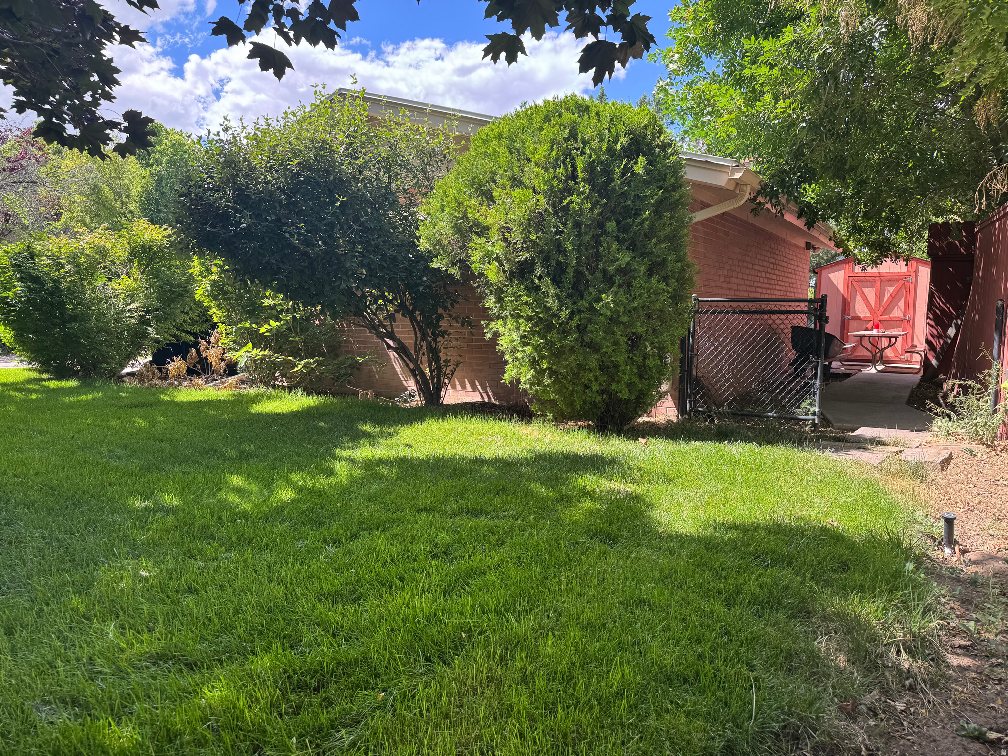 KELLER CIRCLE - Residential