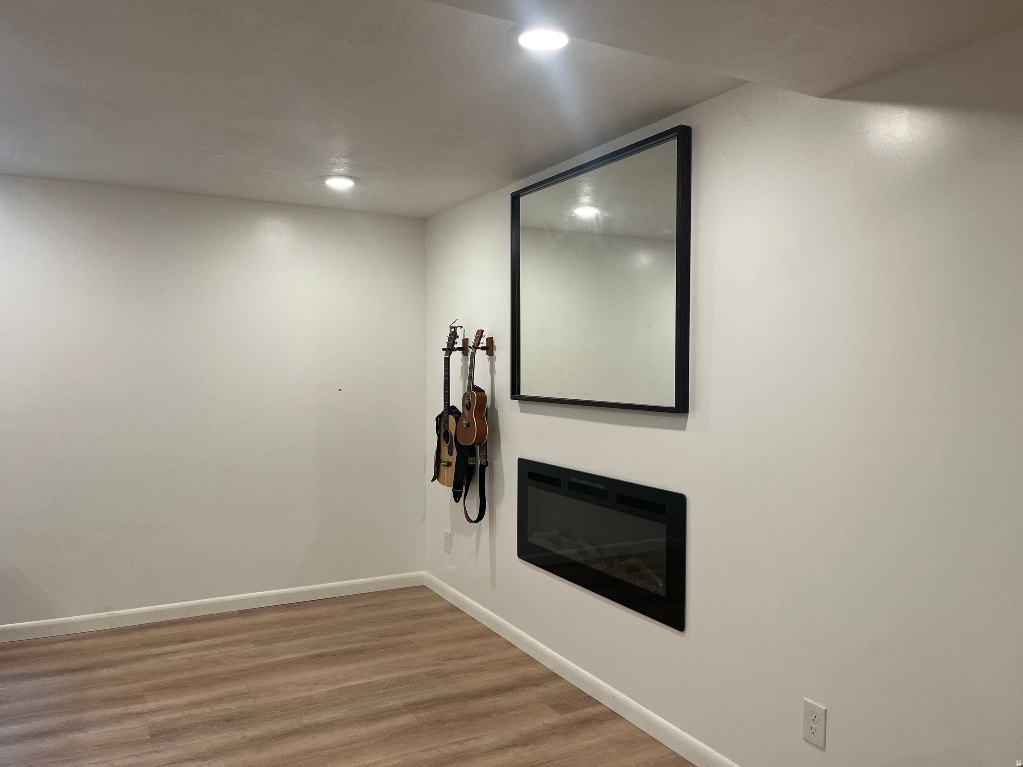 KELLER CIRCLE - Residential