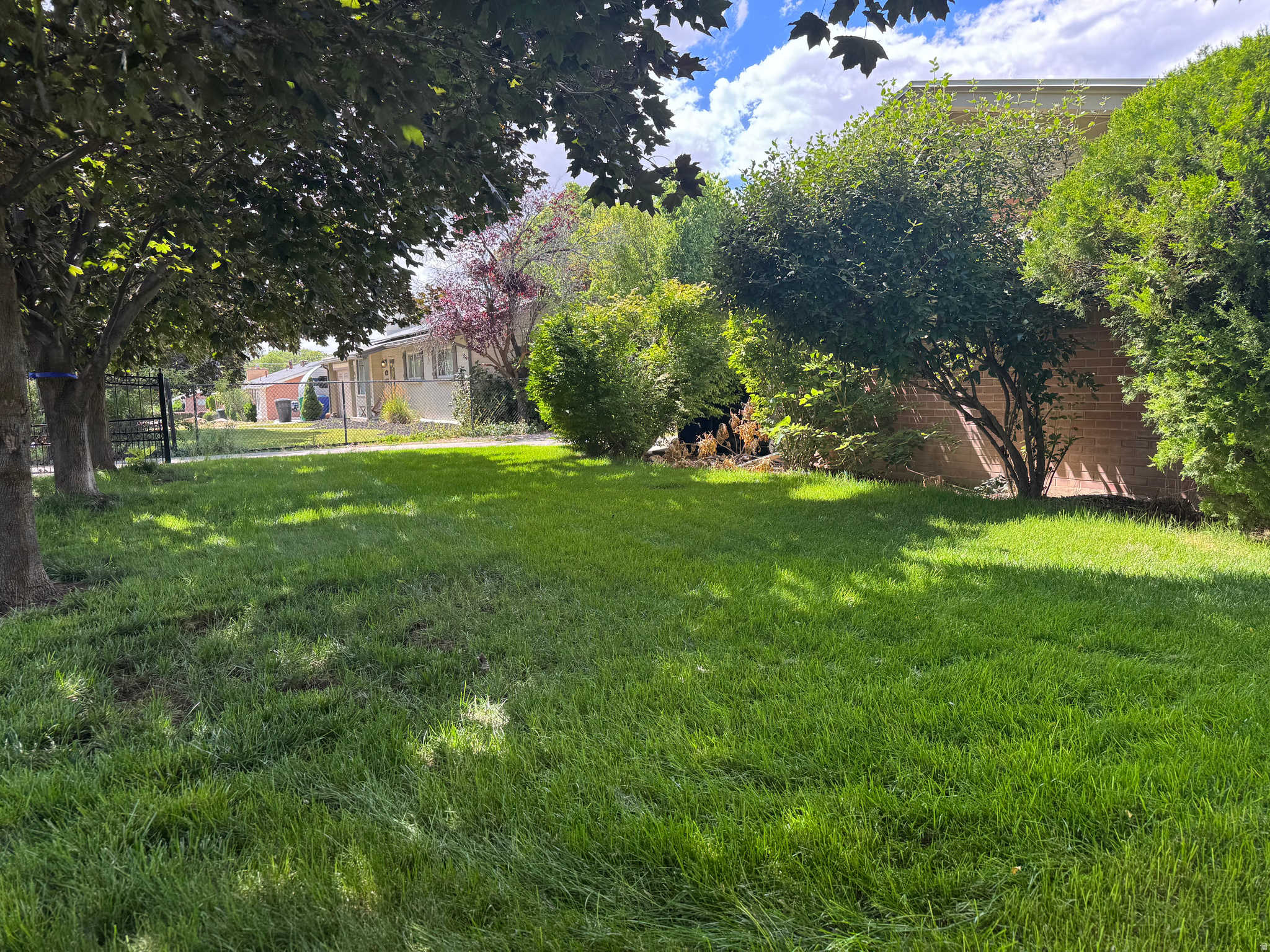 KELLER CIRCLE - Residential