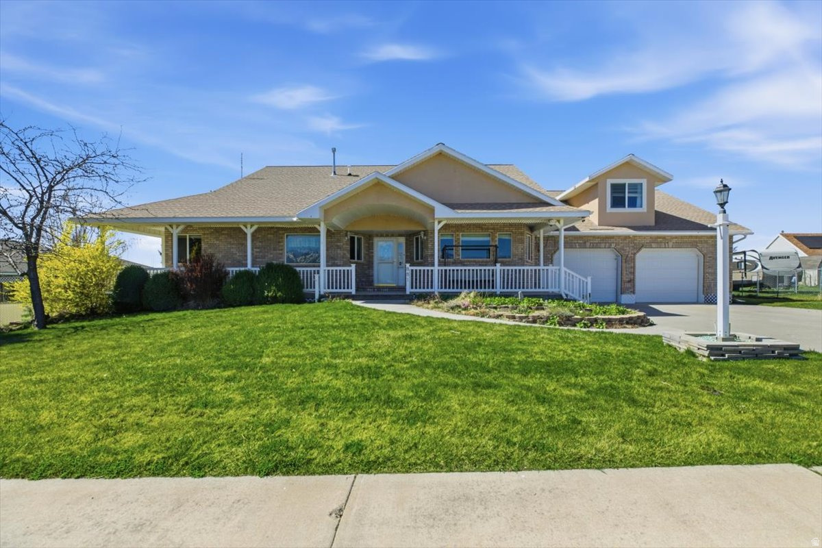 MAJESTIC VIEW ESTATES - Residential
