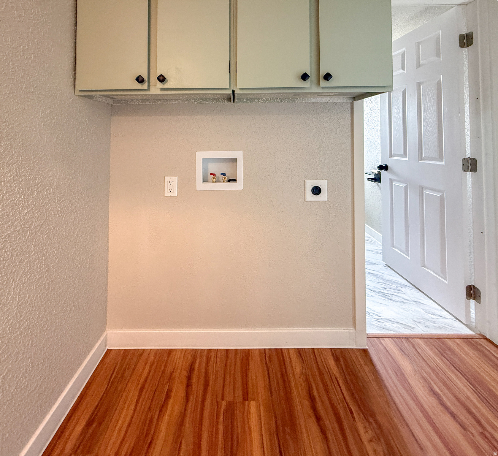 EASTRIDGE MOBILE HOME & RV COMMUNITY - Residential