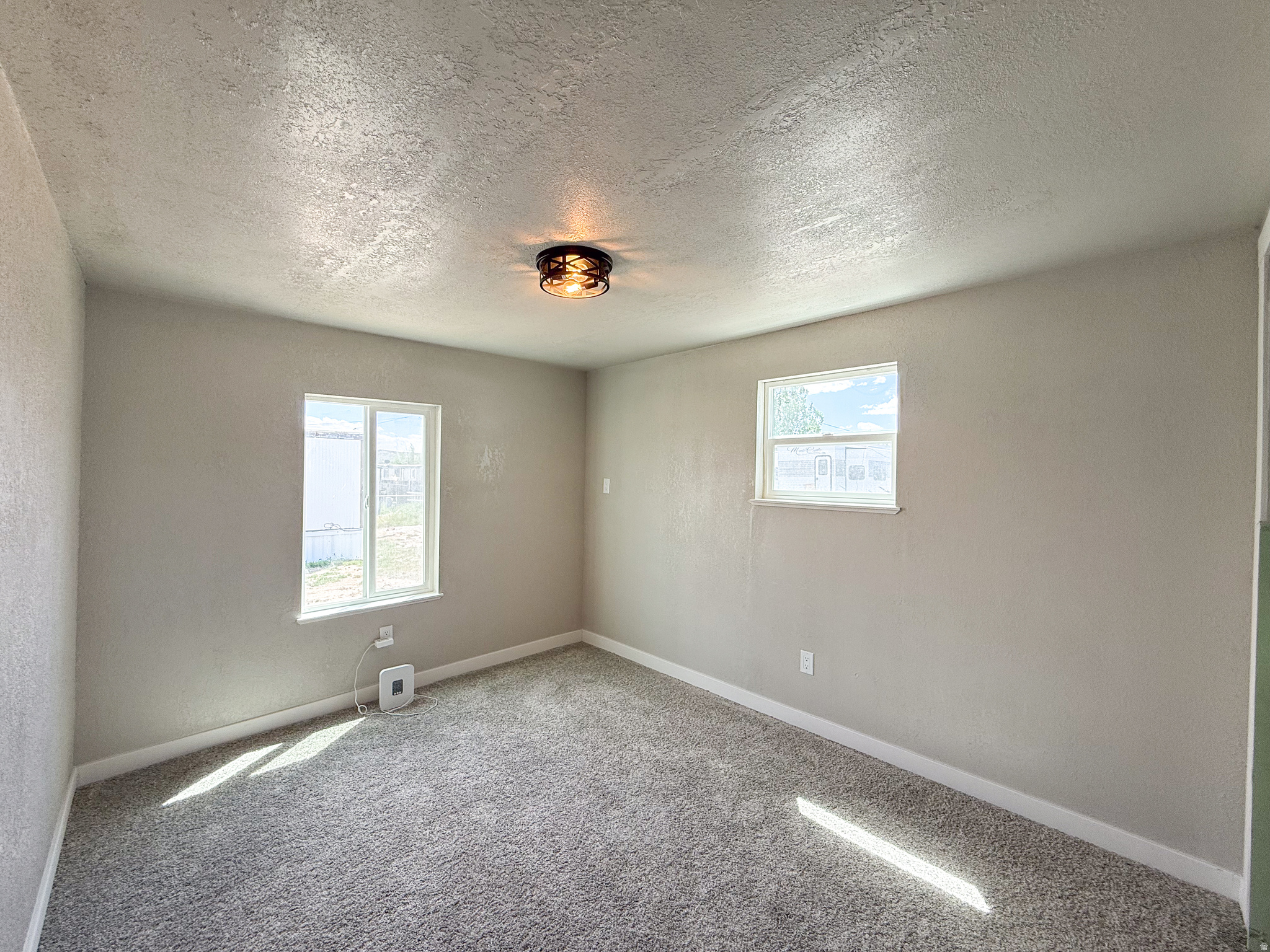 EASTRIDGE MOBILE HOME & RV COMMUNITY - Residential