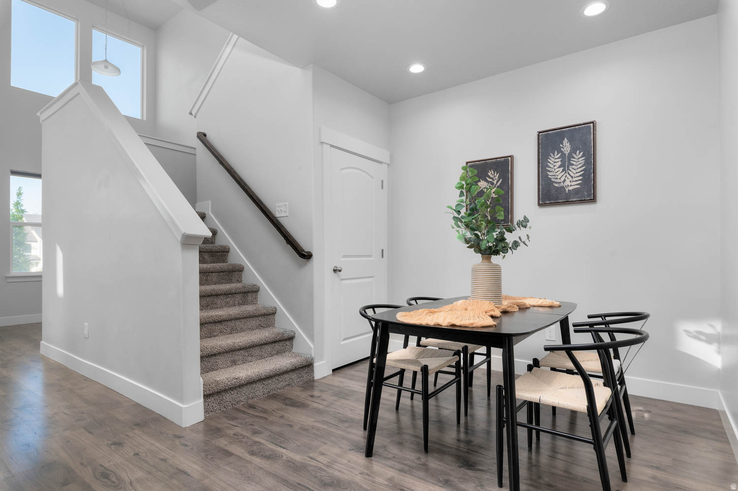 MOUNTAIN RIDGE - Residential