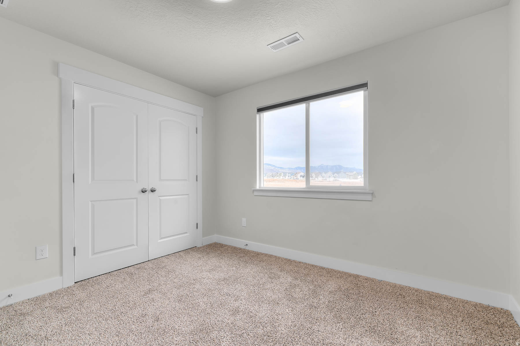 MOUNTAIN RIDGE - Residential