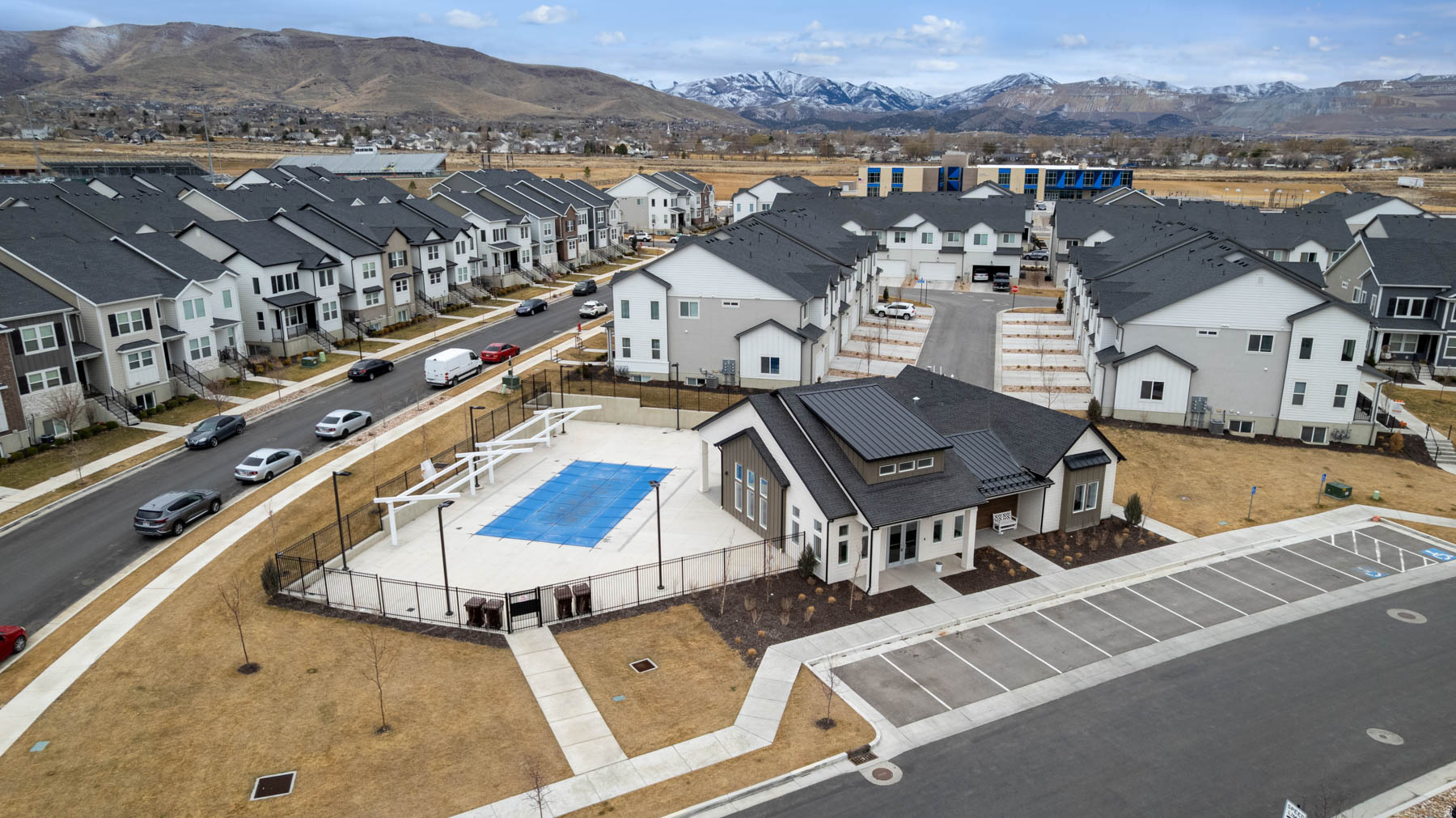 MOUNTAIN RIDGE - Residential
