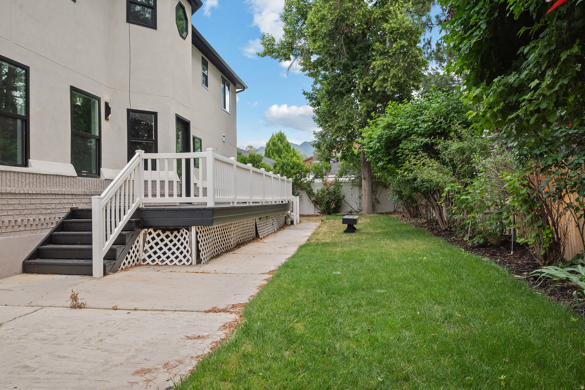 MEADOWS - Residential