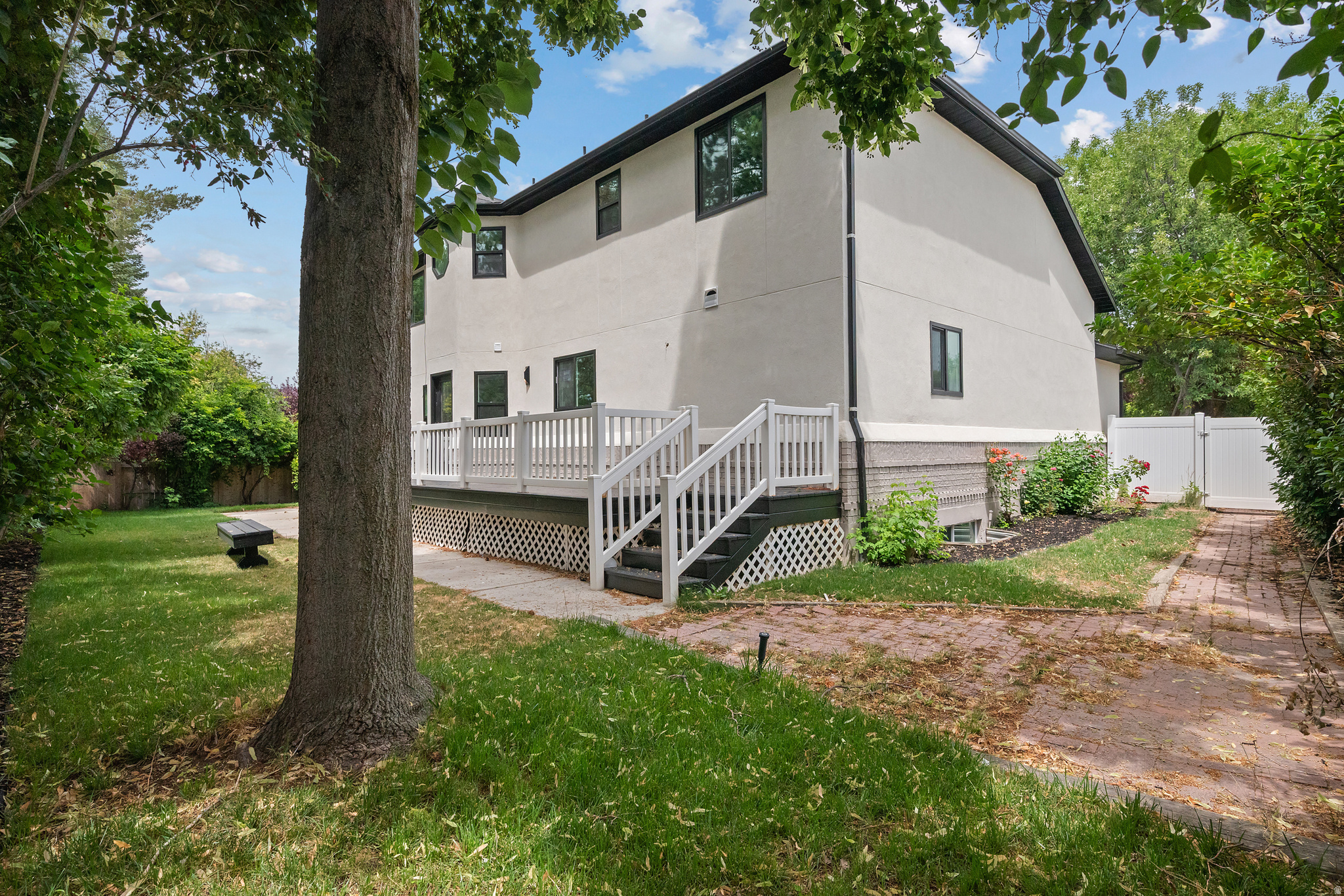 MEADOWS - Residential